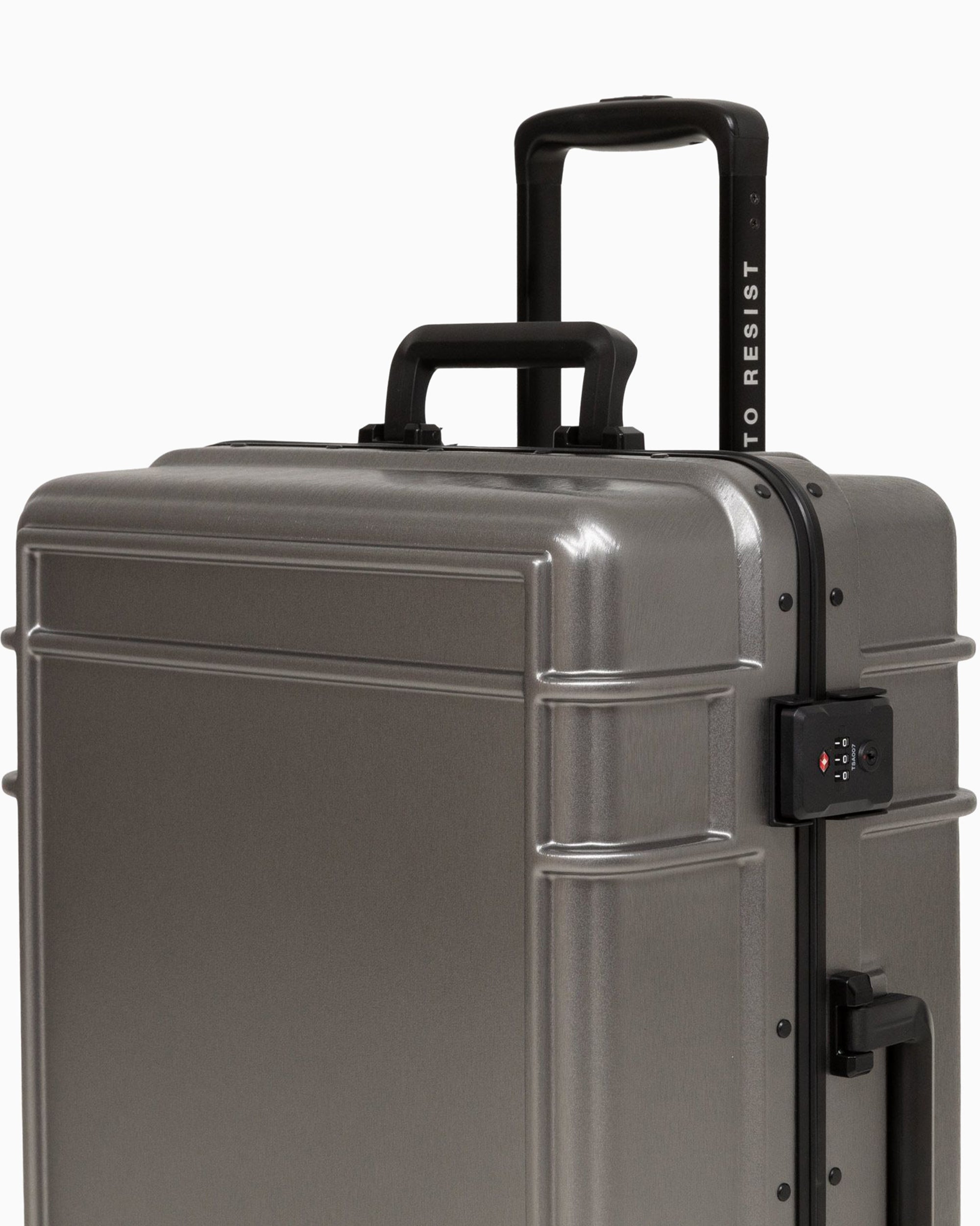 Backpacks and Suitcases Eastpak Resist'r Luggage Case (L) Unisex Backpacks and Suitcases - EK0A5BJG4S11