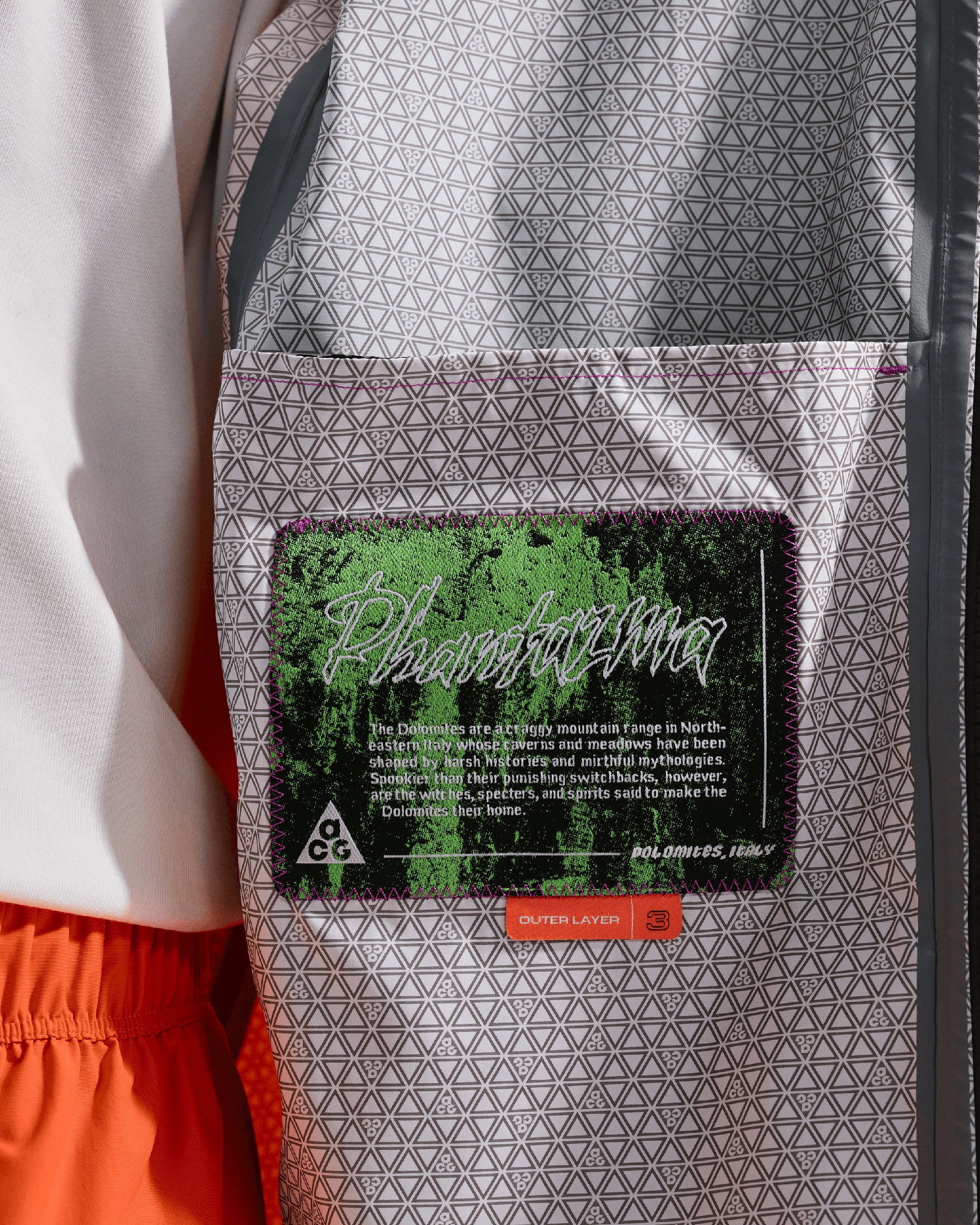 Jackets Coats Nike ACG "Phantazma" Storm-FIT ADV Relaxed Men's Rain Jacket - IF1143-551