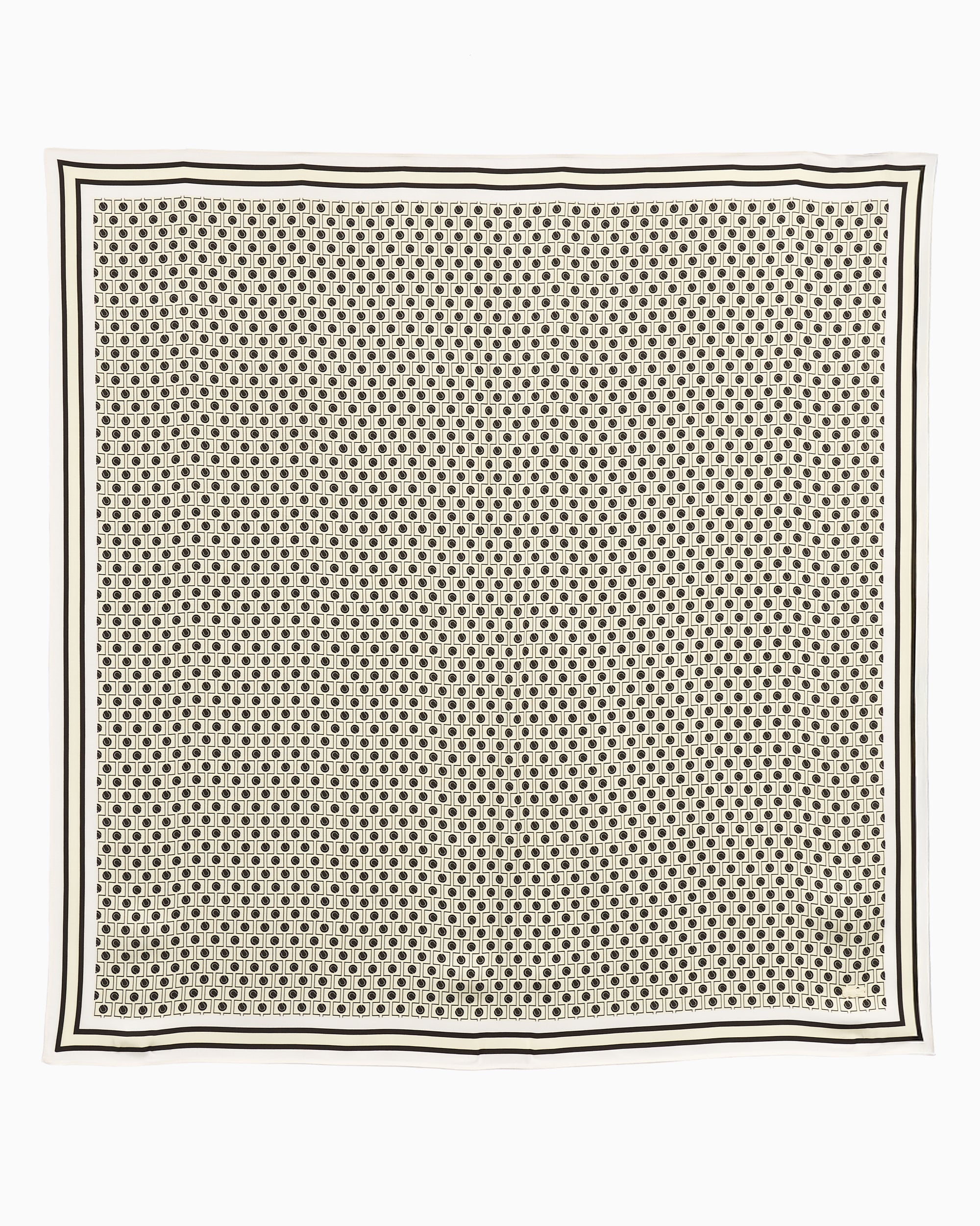 Scarves Lacoste Unisex Foulard - RE9788-00-78I