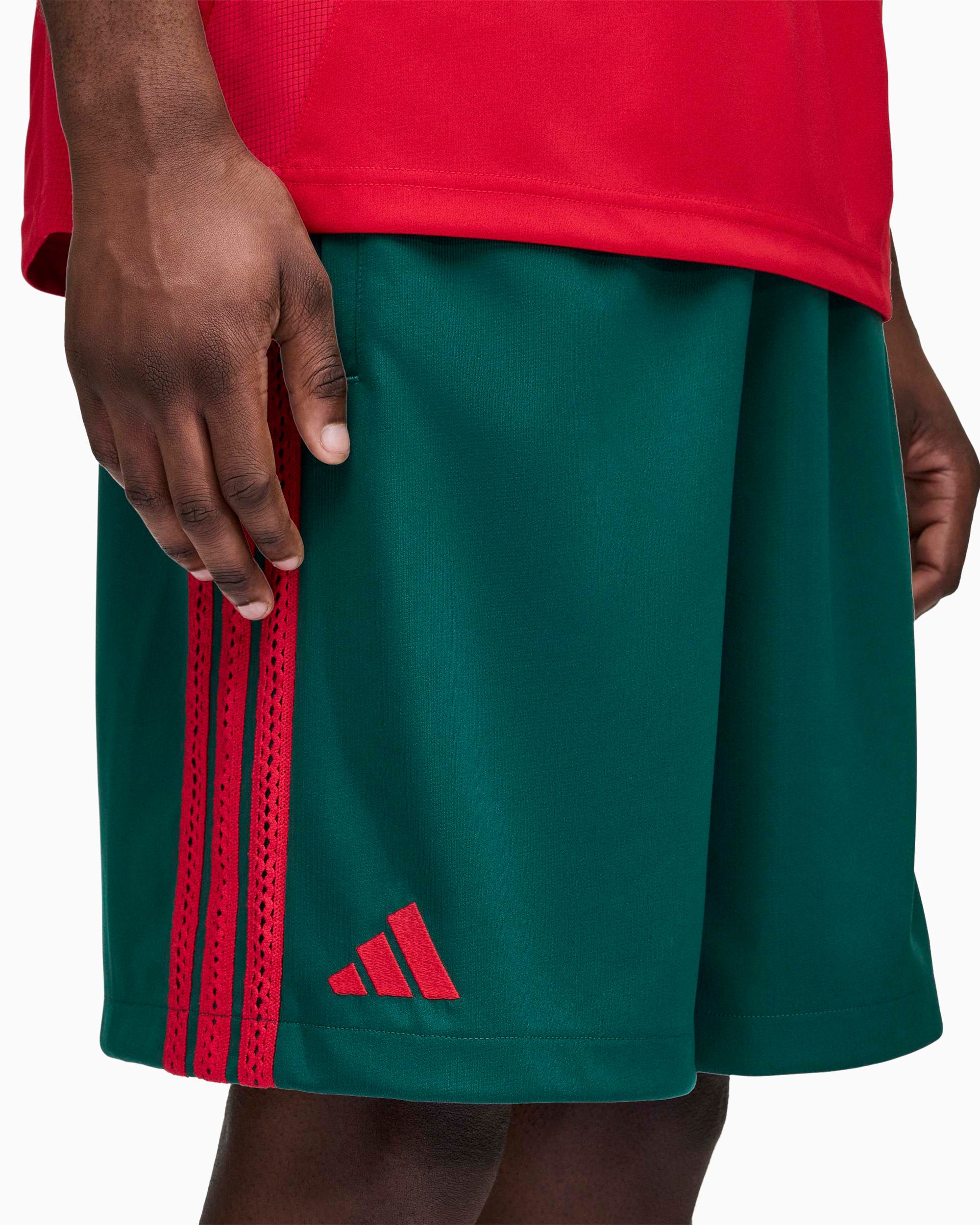 Shorts adidas Originals x Arte Antwerp Men's Shorts - KC9600