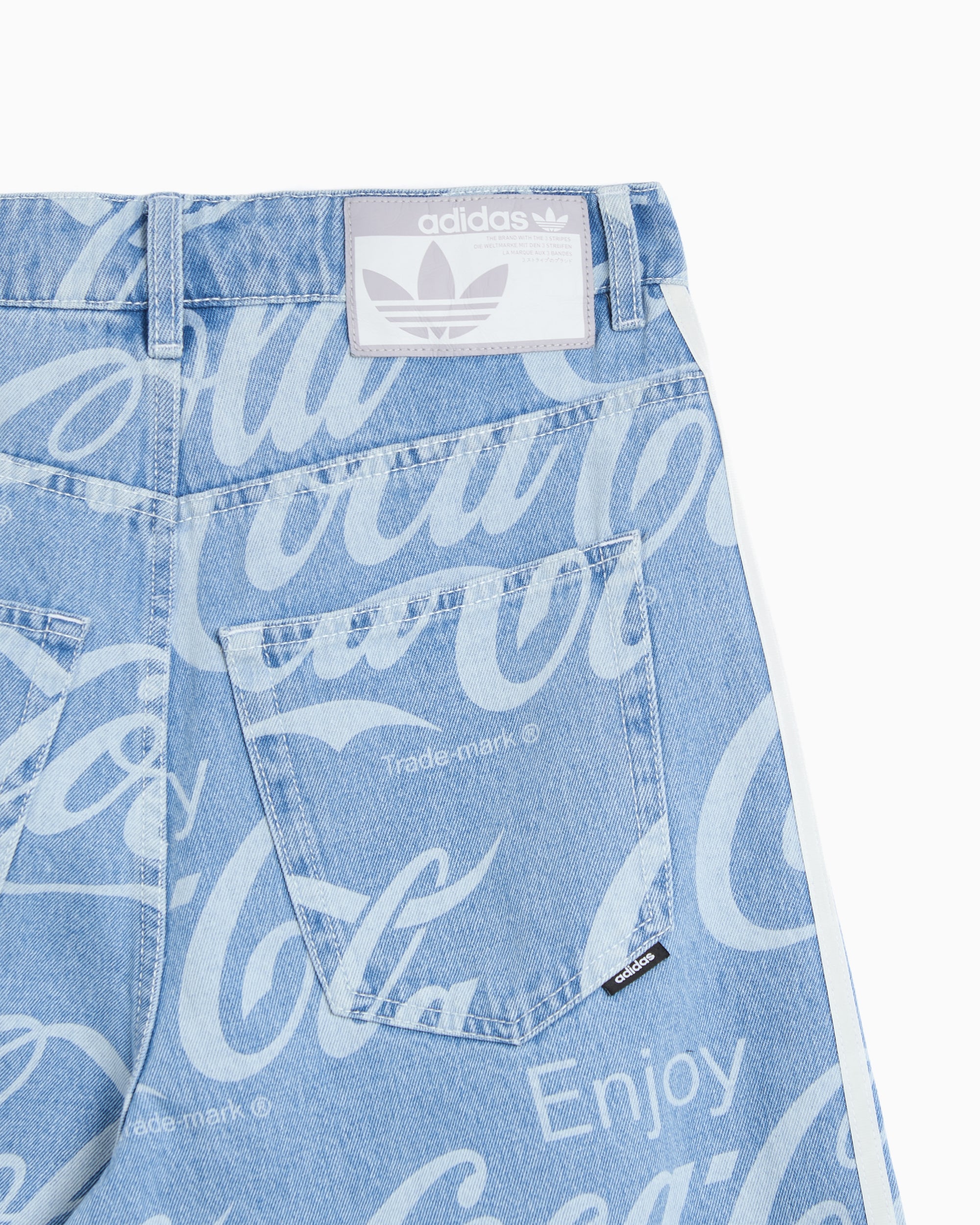 Shorts adidas Originals x Coca-Cola Classic Sport Oversize Men's Shorts - KY2112