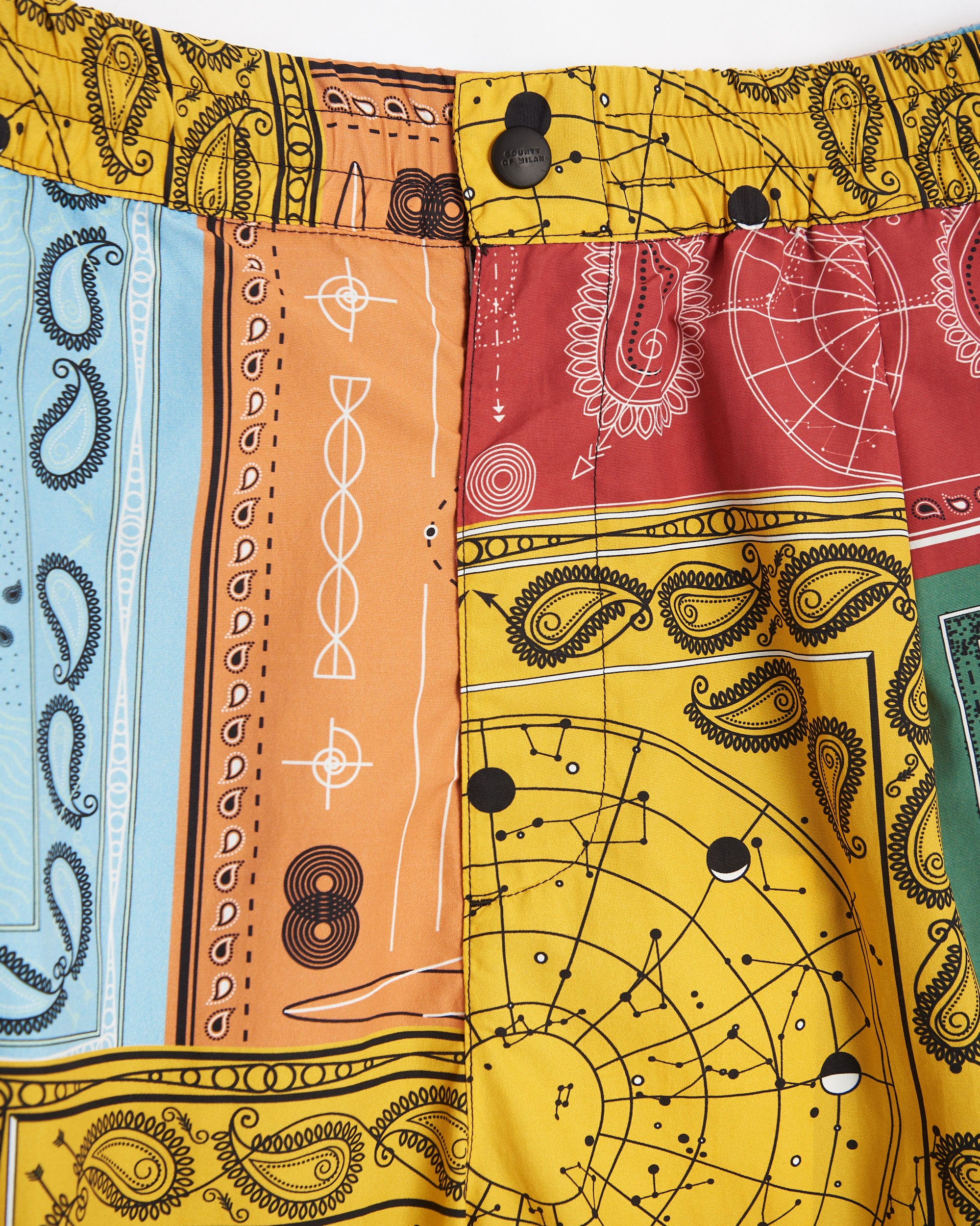 Shorts Marcelo Burlon County of Milan All Over Bandana Men's Nylon Shorts Men's Shorts - CMCB074S22FAB0012518