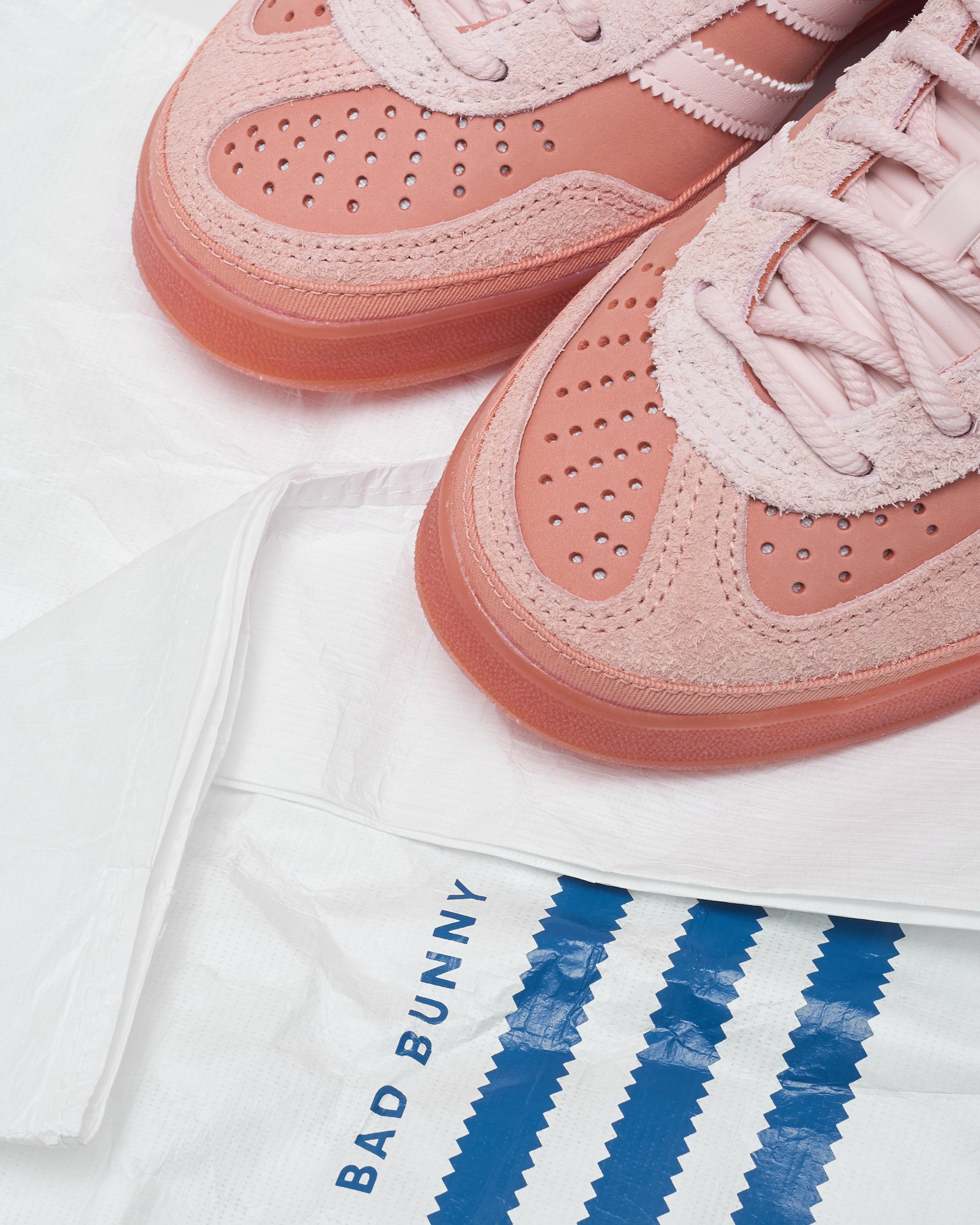 Sneakers adidas Originals x Bad Bunny Gazelle Indoor "Cabo Rojo" - JS5052