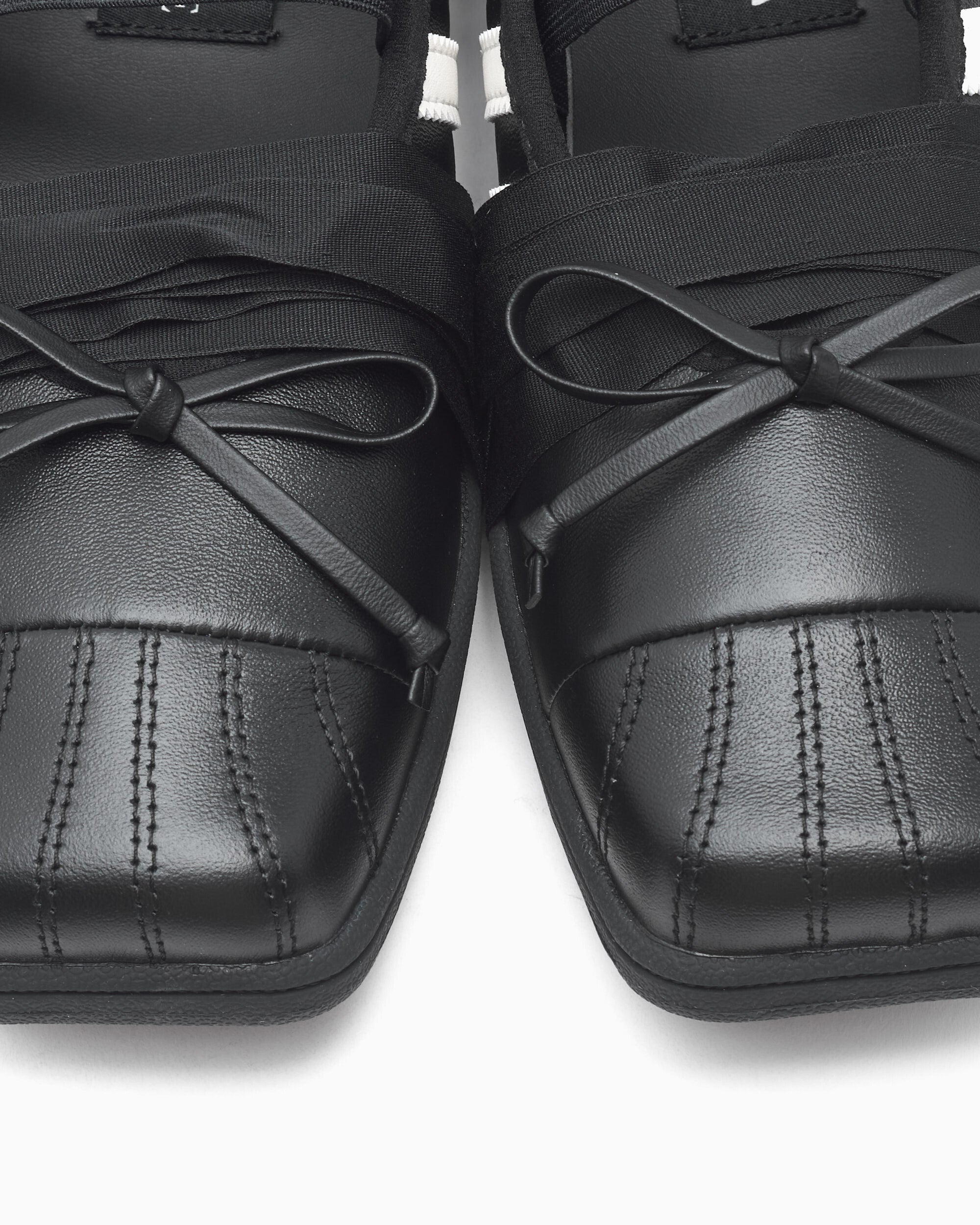 Sneakers adidas Originals x JENNIE Women's Superstar SQ Ballet - LB3787