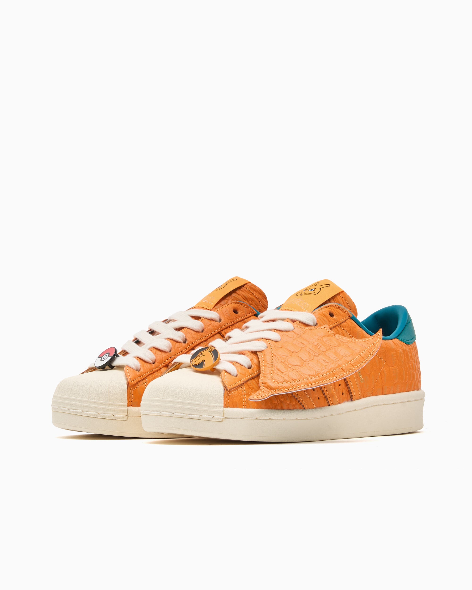 Sneakers adidas Originals x Pokemon Superstar Vintage "Charizard" - KI2861