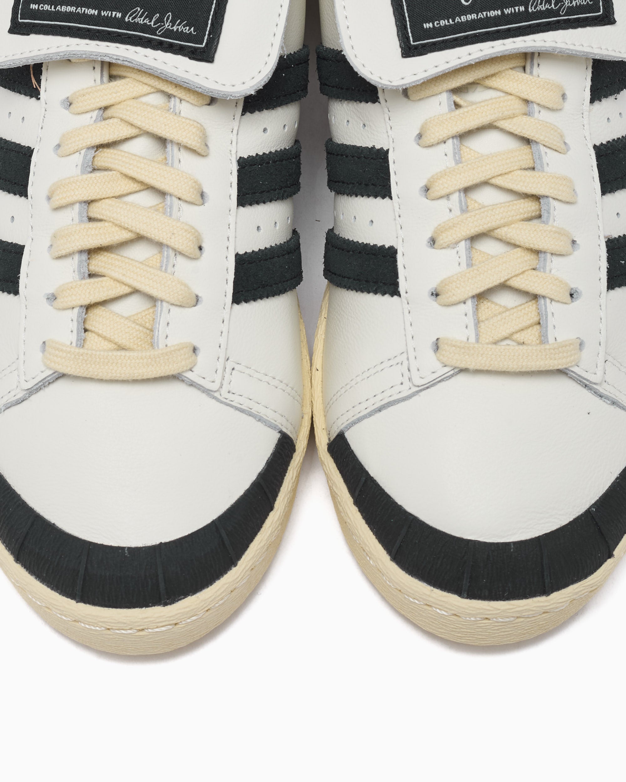 Sneakers adidas Originals x Willy Chavarria Jabbar Lo - JP6107