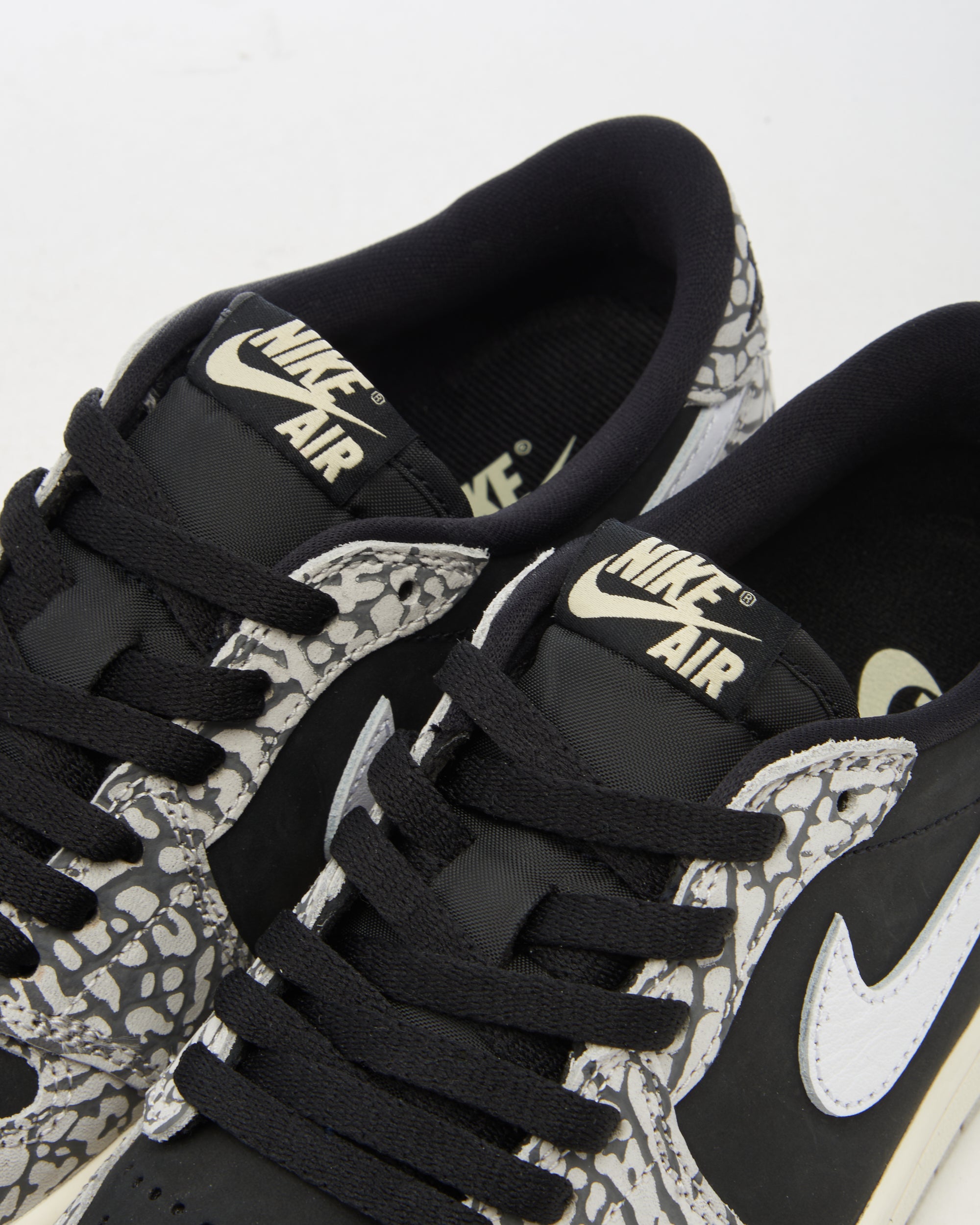 Sneakers Air Jordan 1 Retro Low OG "Black Cement" - CZ0790-001