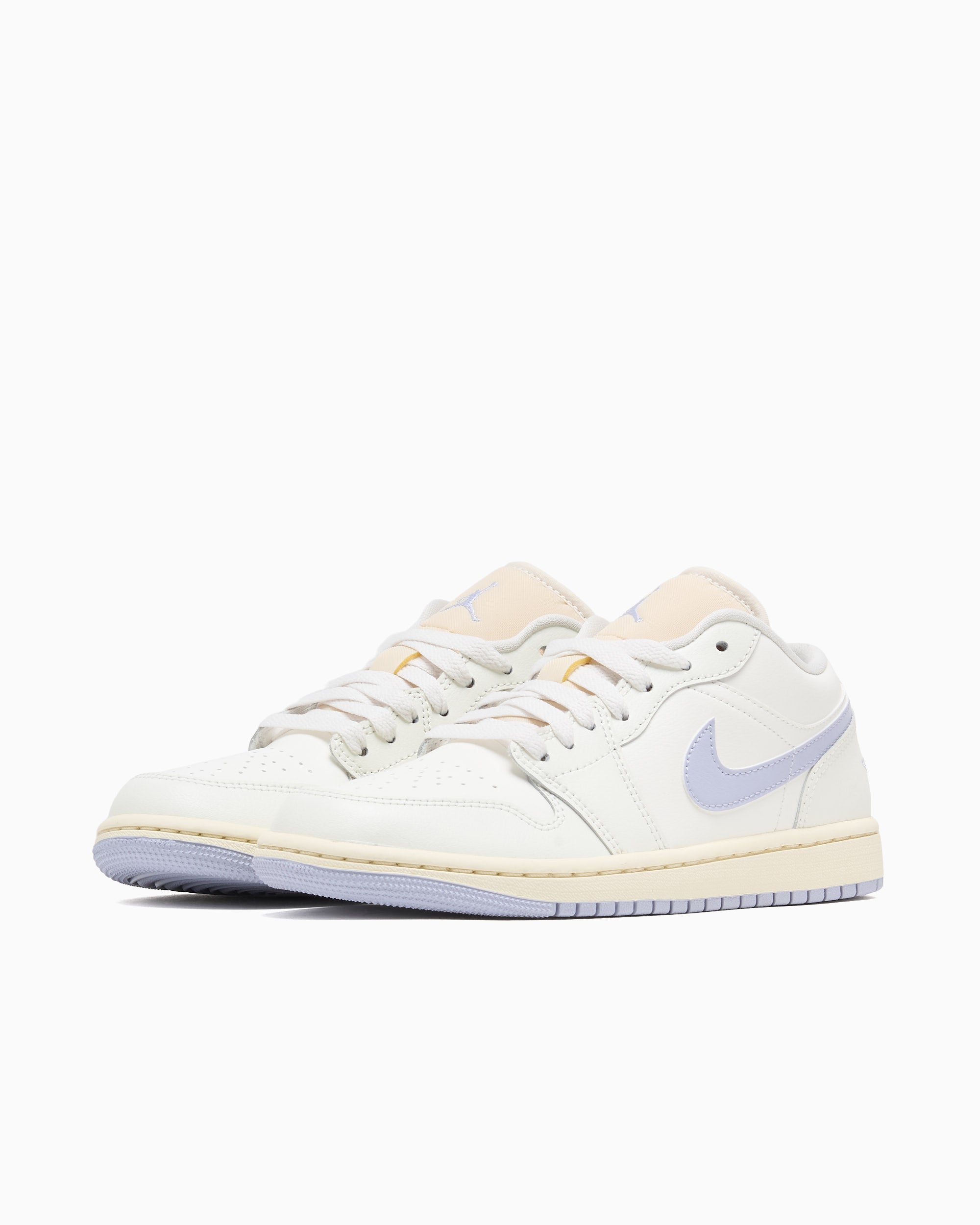 Sneakers Air Jordan Women's 1 Low - DC0774-106