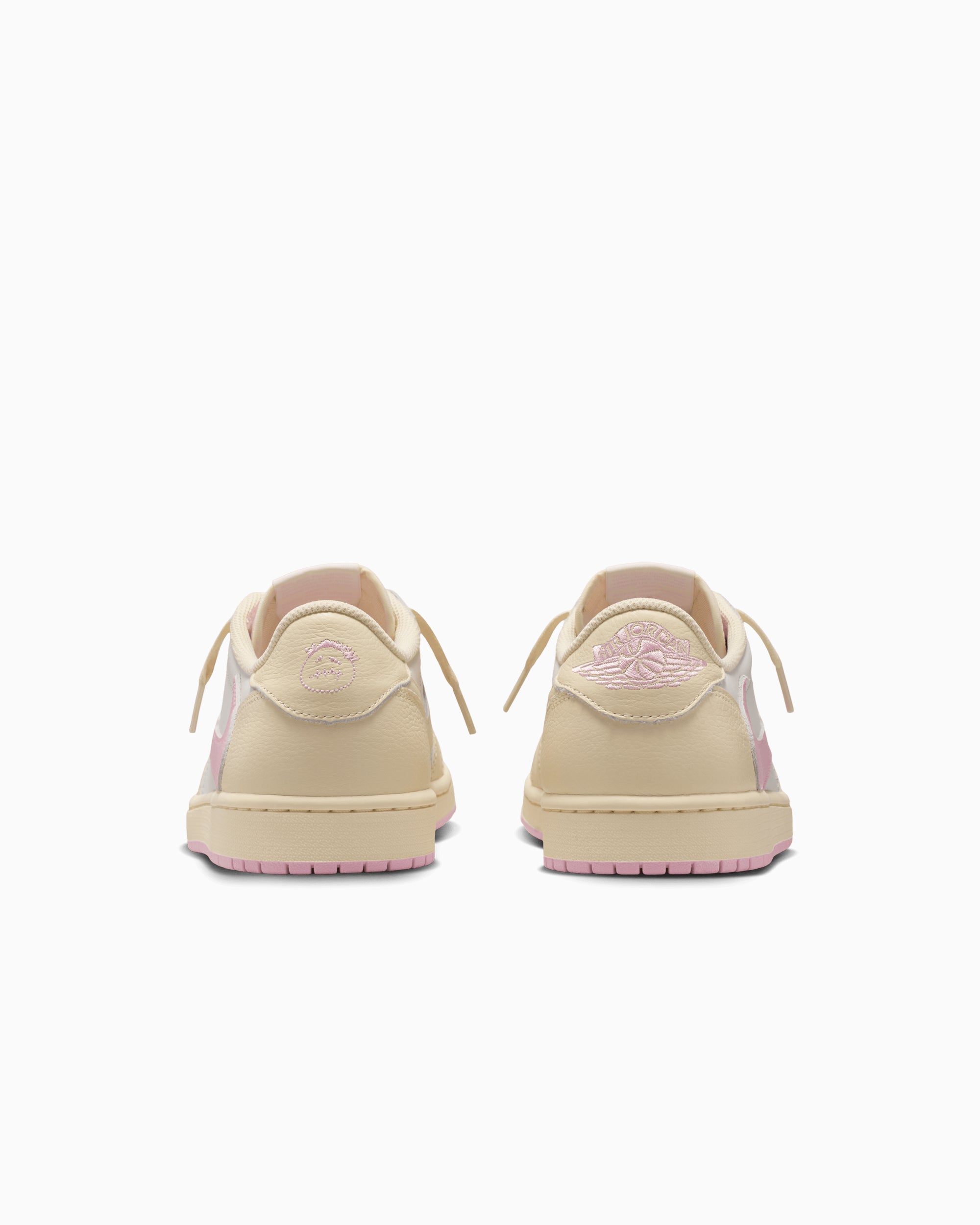 Sneakers Air Jordan x Travis Scott 1 Low Retro "Shy Pink" - IQ7604-100