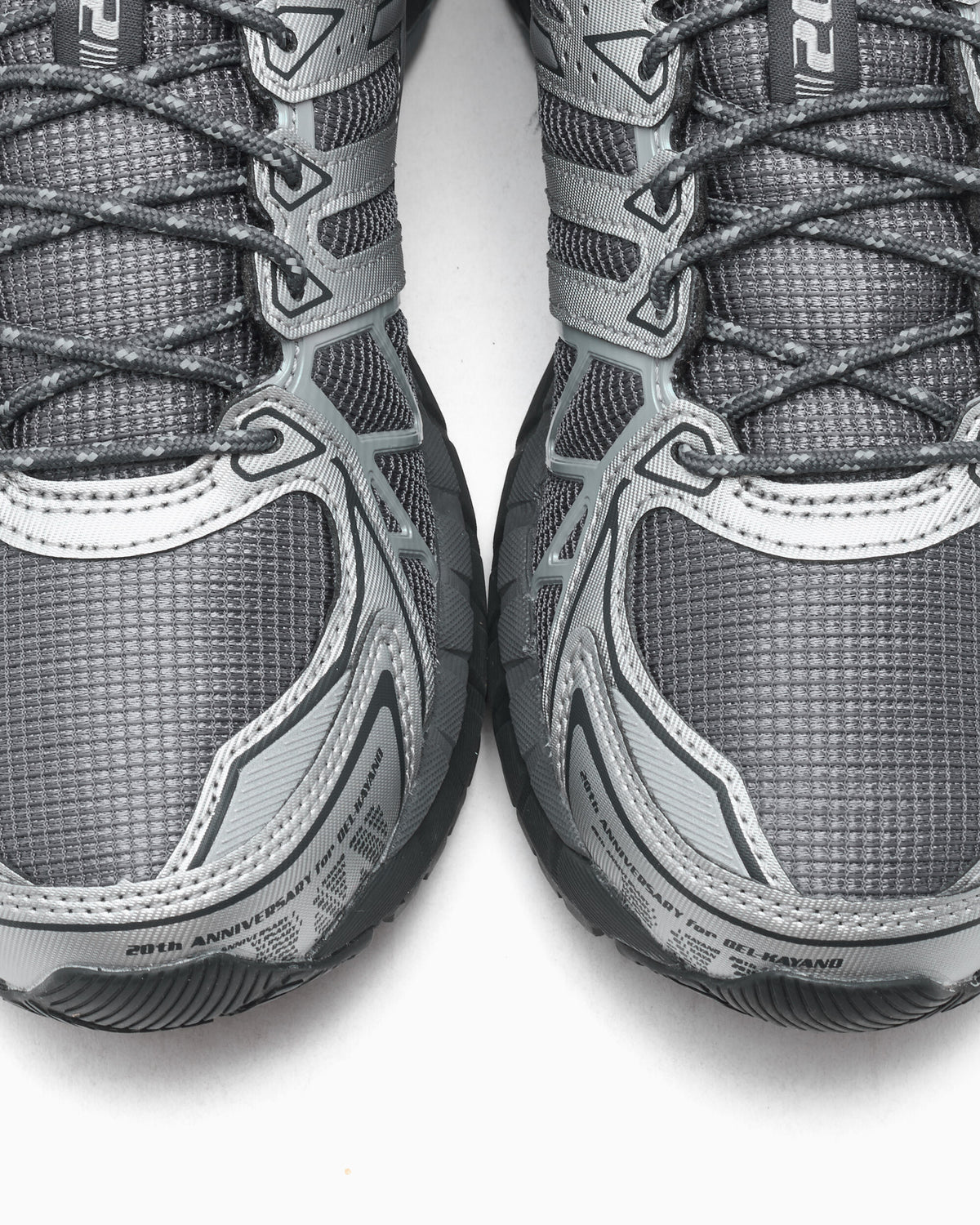 Sneakers ASICS Gel-Kayano 20 "Carrier Grey" - 1203B076-020