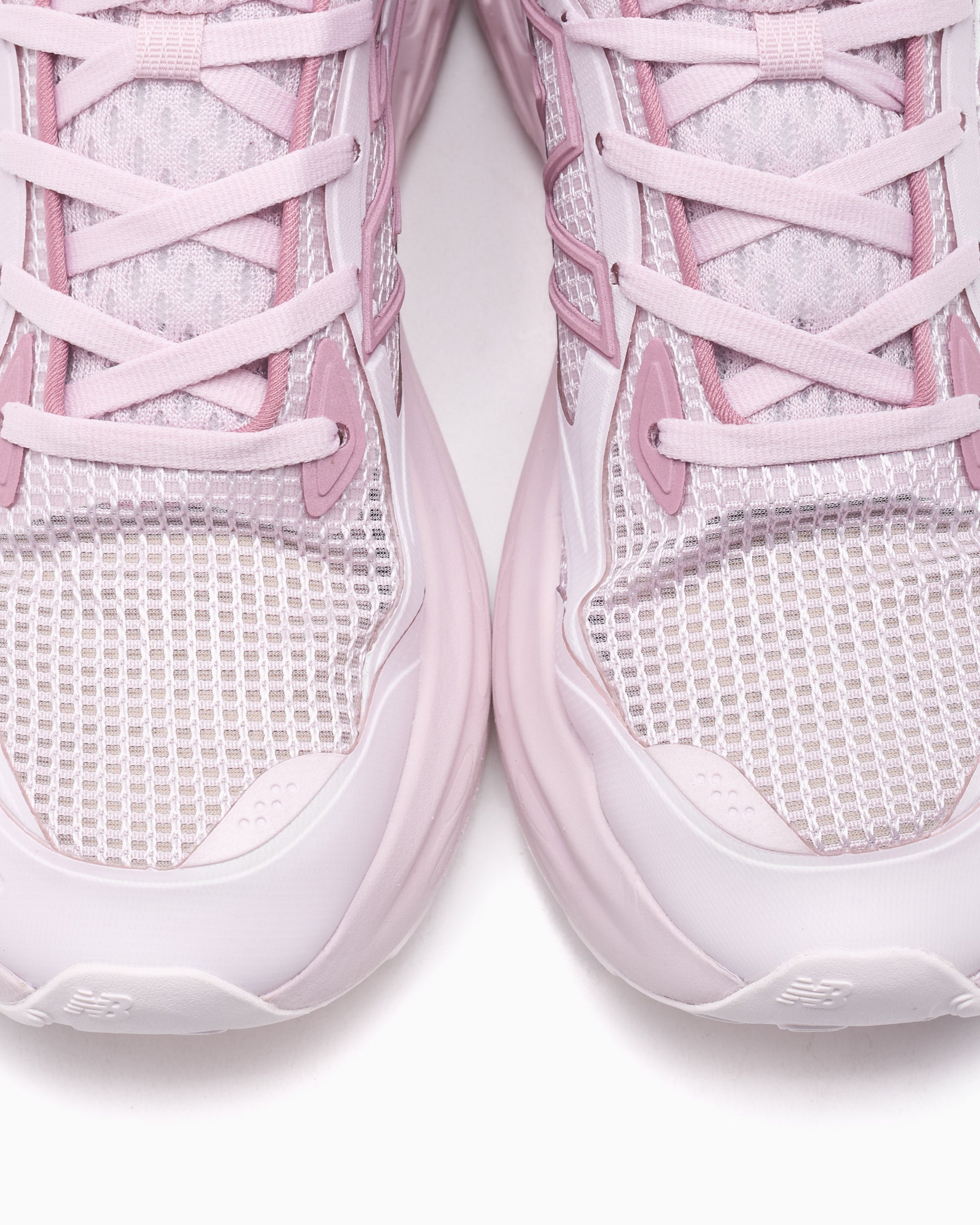 Sneakers New Balance Fresh Foam UTRN 6V8 - UTRN6V8