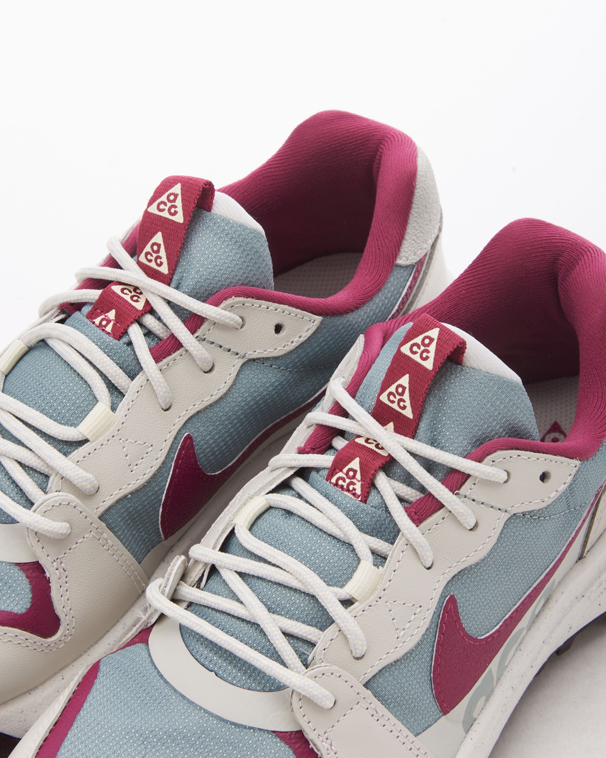 Sneakers Nike ACG Lowcate - DX2256-300