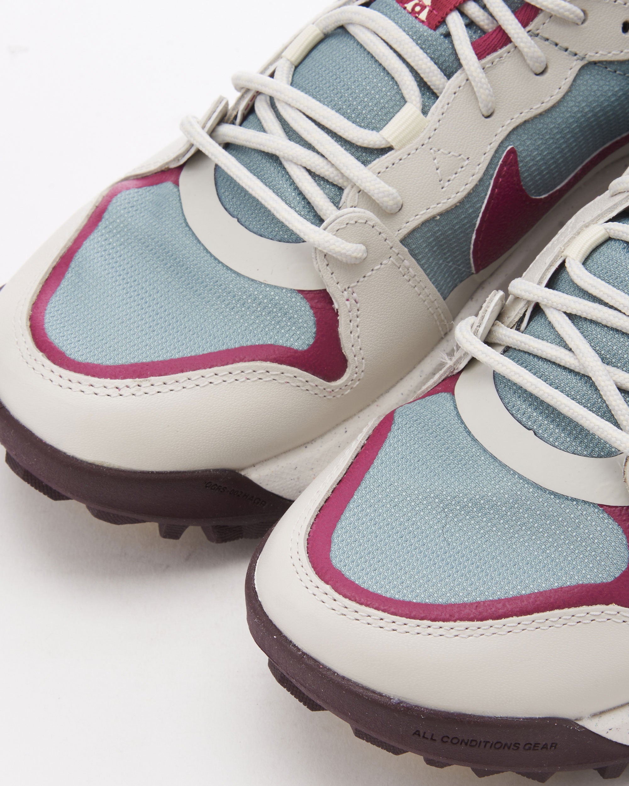 Sneakers Nike ACG Lowcate - DX2256-300