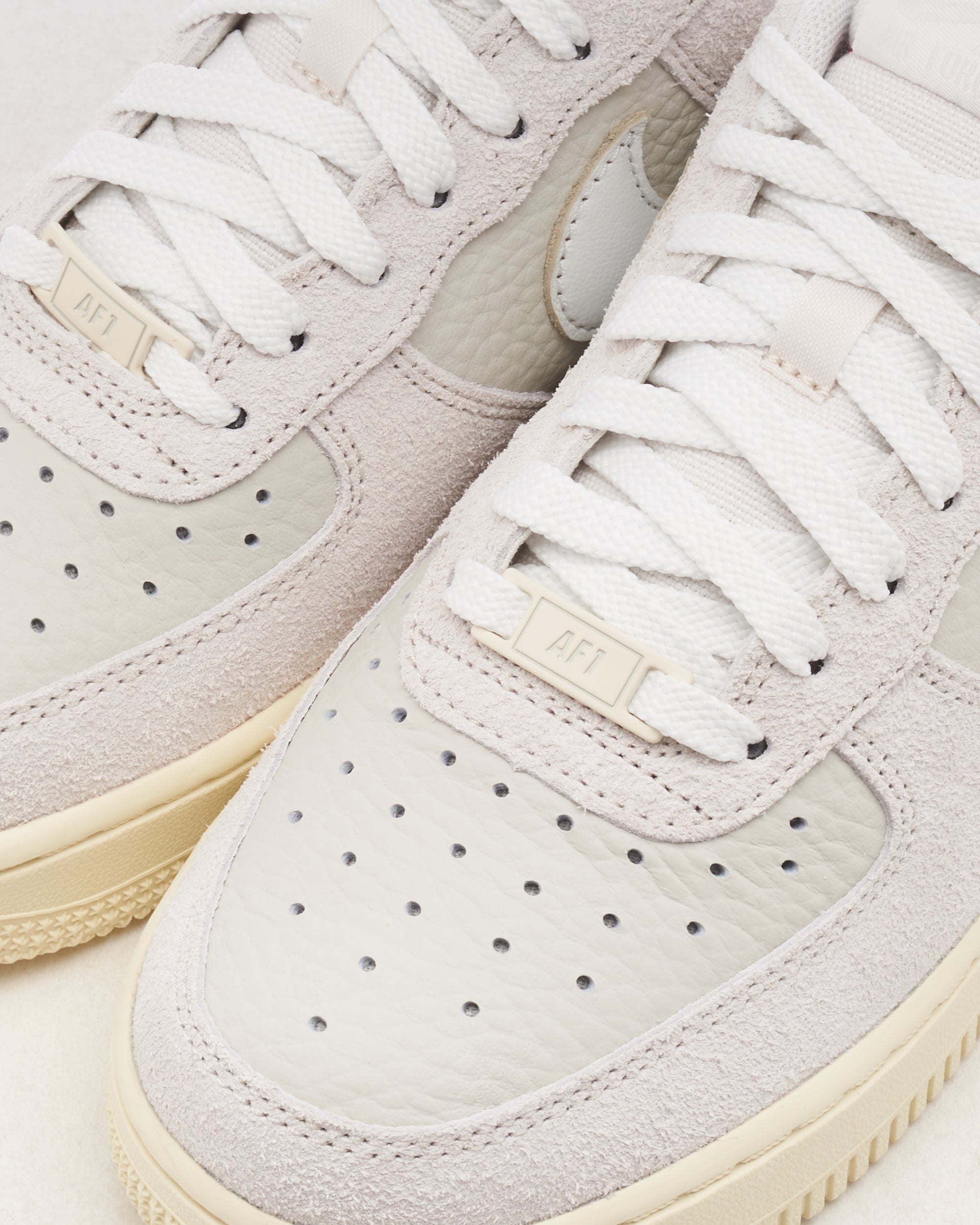 Sneakers Nike Air Force 1 '07 LX "Phantom Summit White Light Bone" - HF2897-001