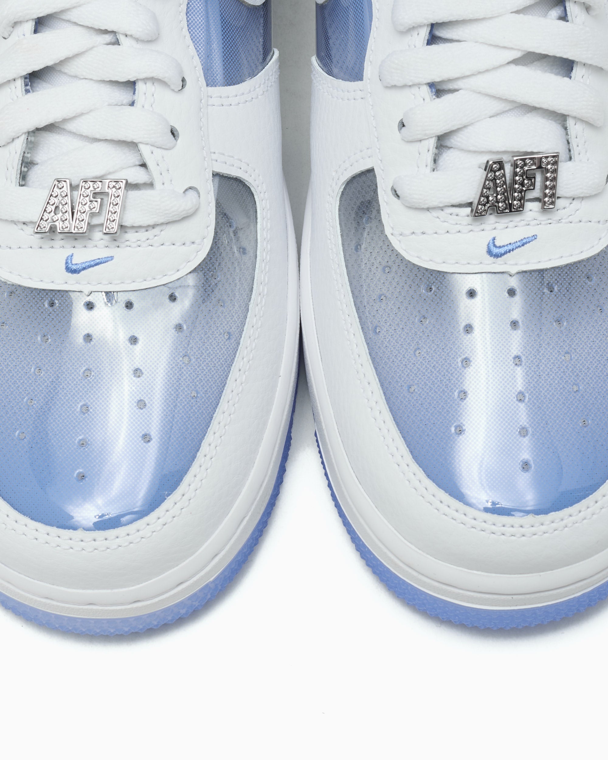Sneakers Nike Air Force 1 Retro "Invisible Woman" - IB5724-100