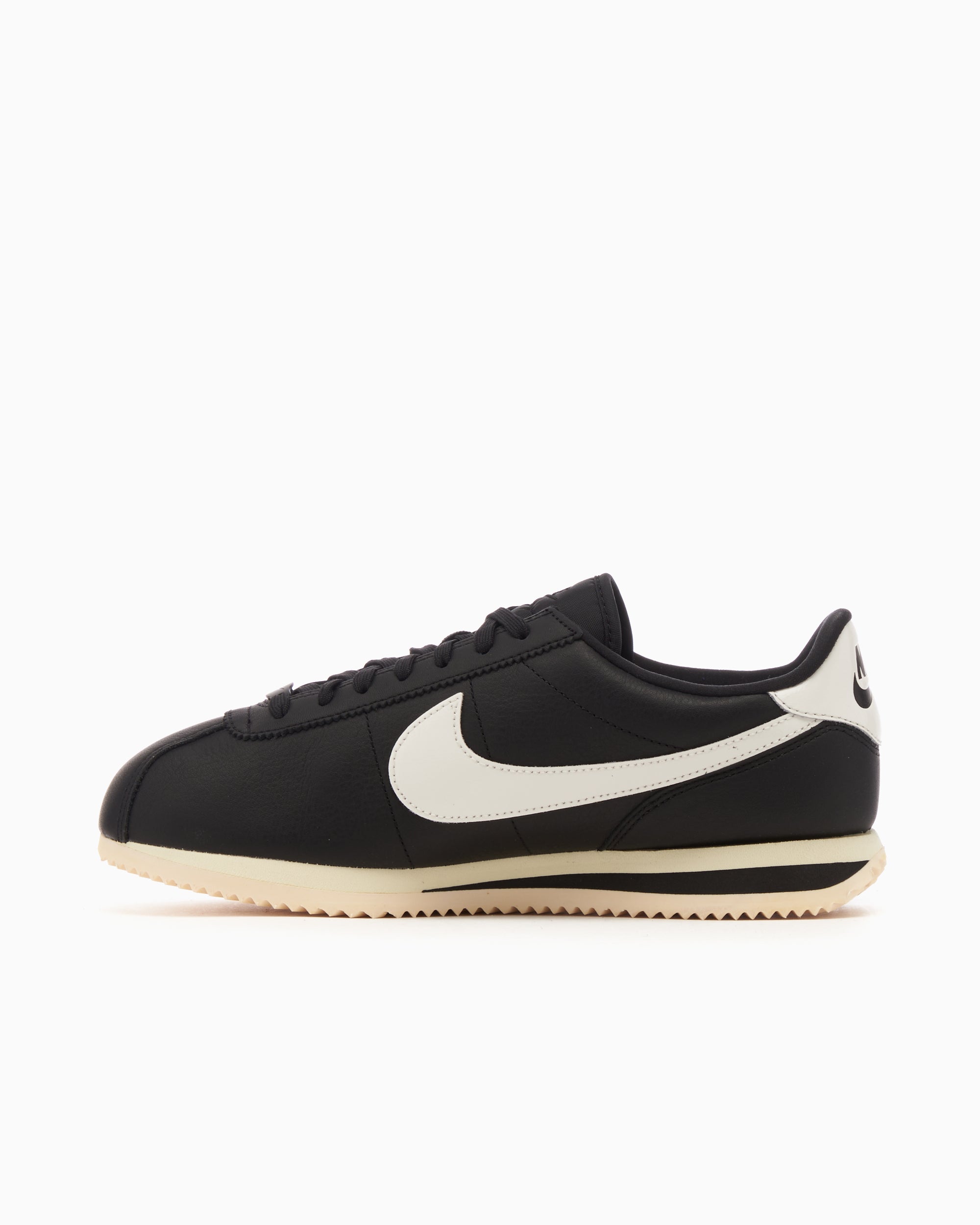 Sneakers Nike Cortez 23 Premium "Black And Sail" - FB6877-001