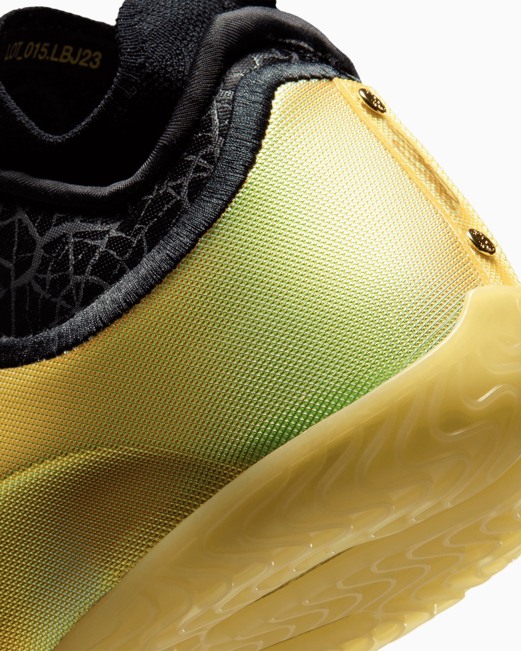 Sneakers Nike LeBron 23 Elite "Hurt Feelings Write History" - IB9557-002