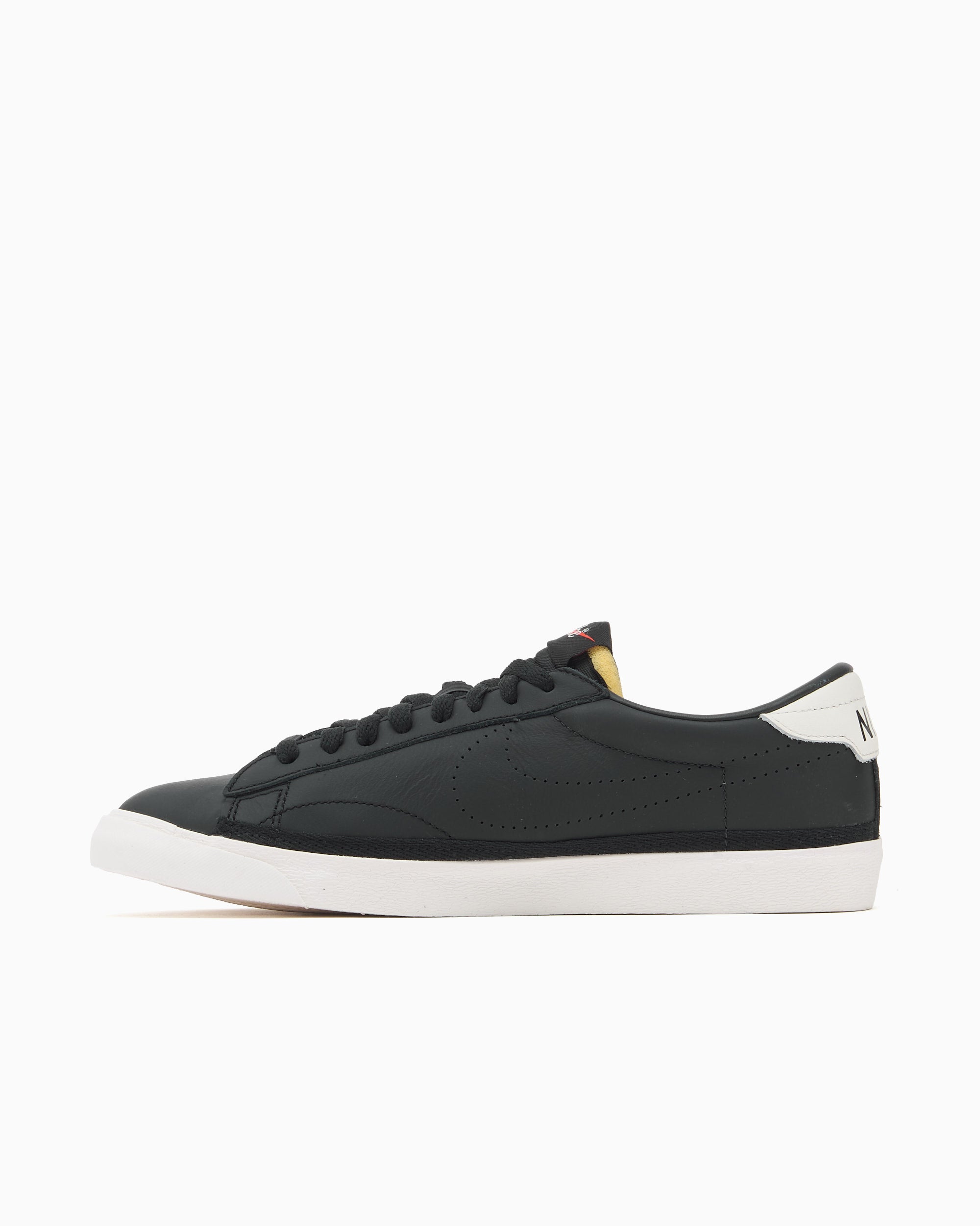 Sneakers Nike Tennis Classic AC - IO1738-001