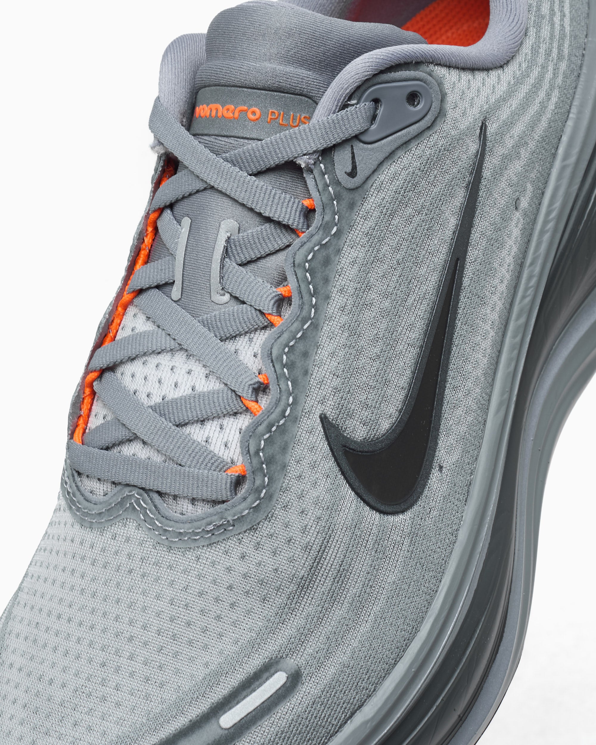 Sneakers Nike Vomero Plus - HV8150-014