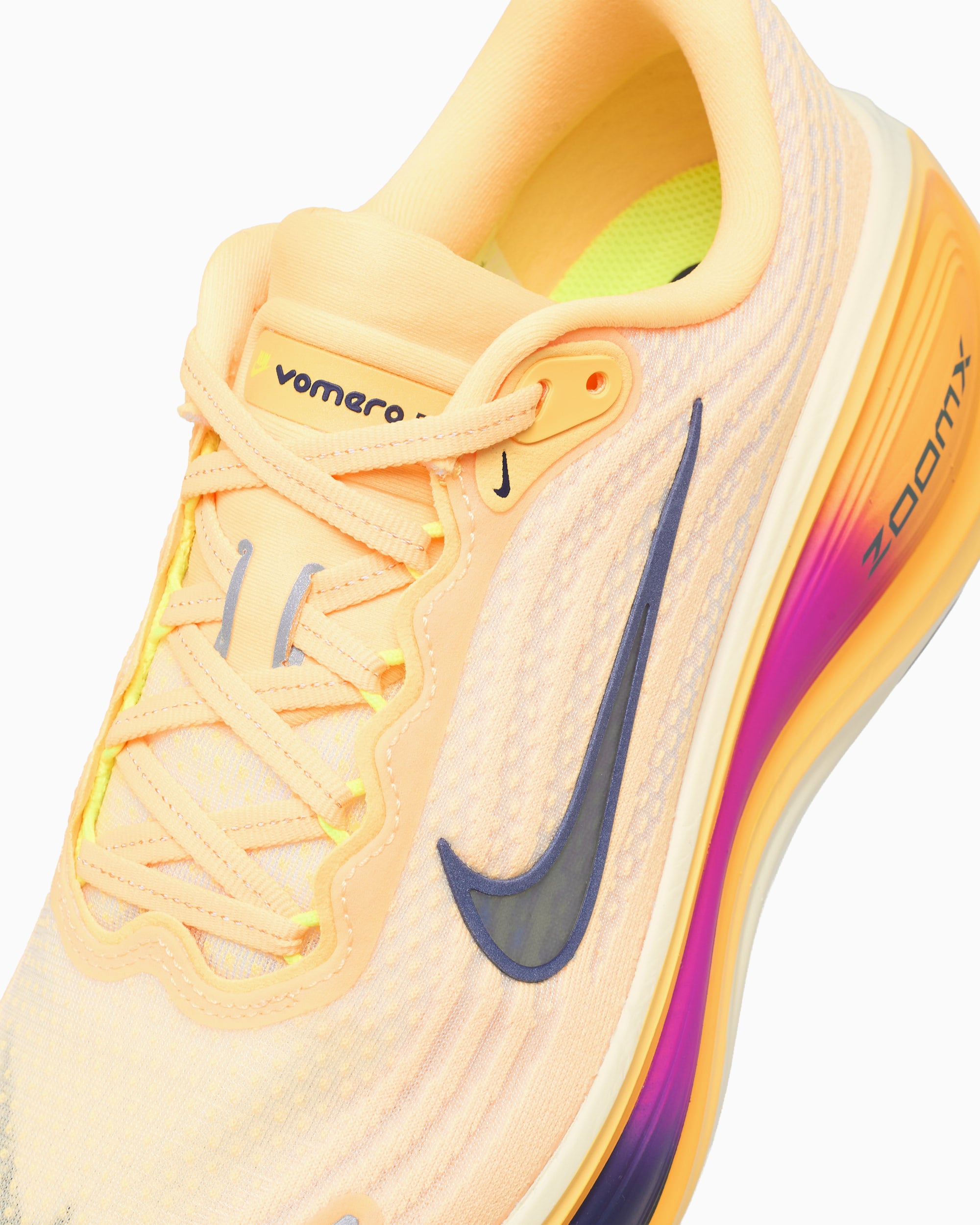 Sneakers Nike Vomero Plus - HV8150-802