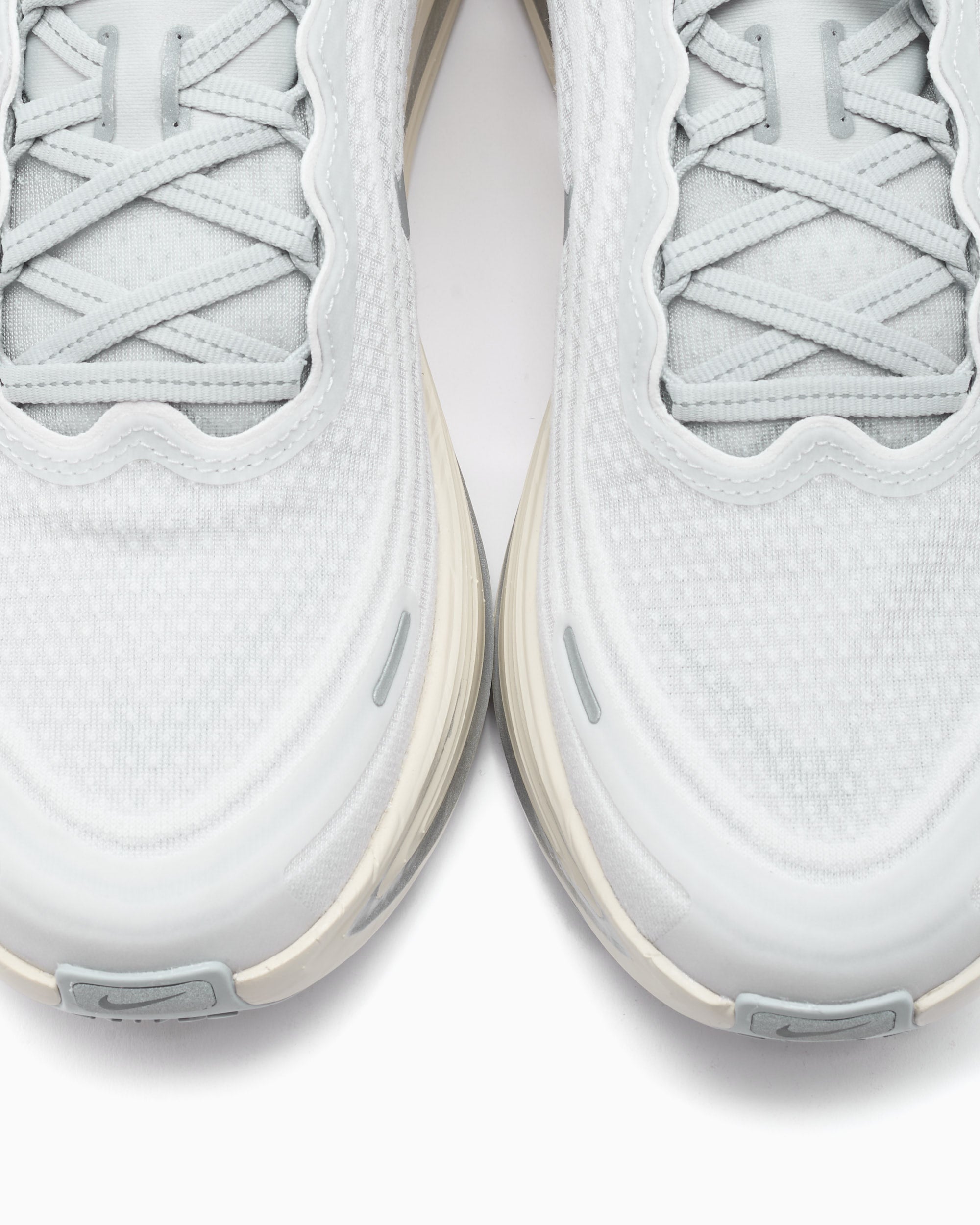 Sneakers Nike Vomero Plus - IQ0308-094