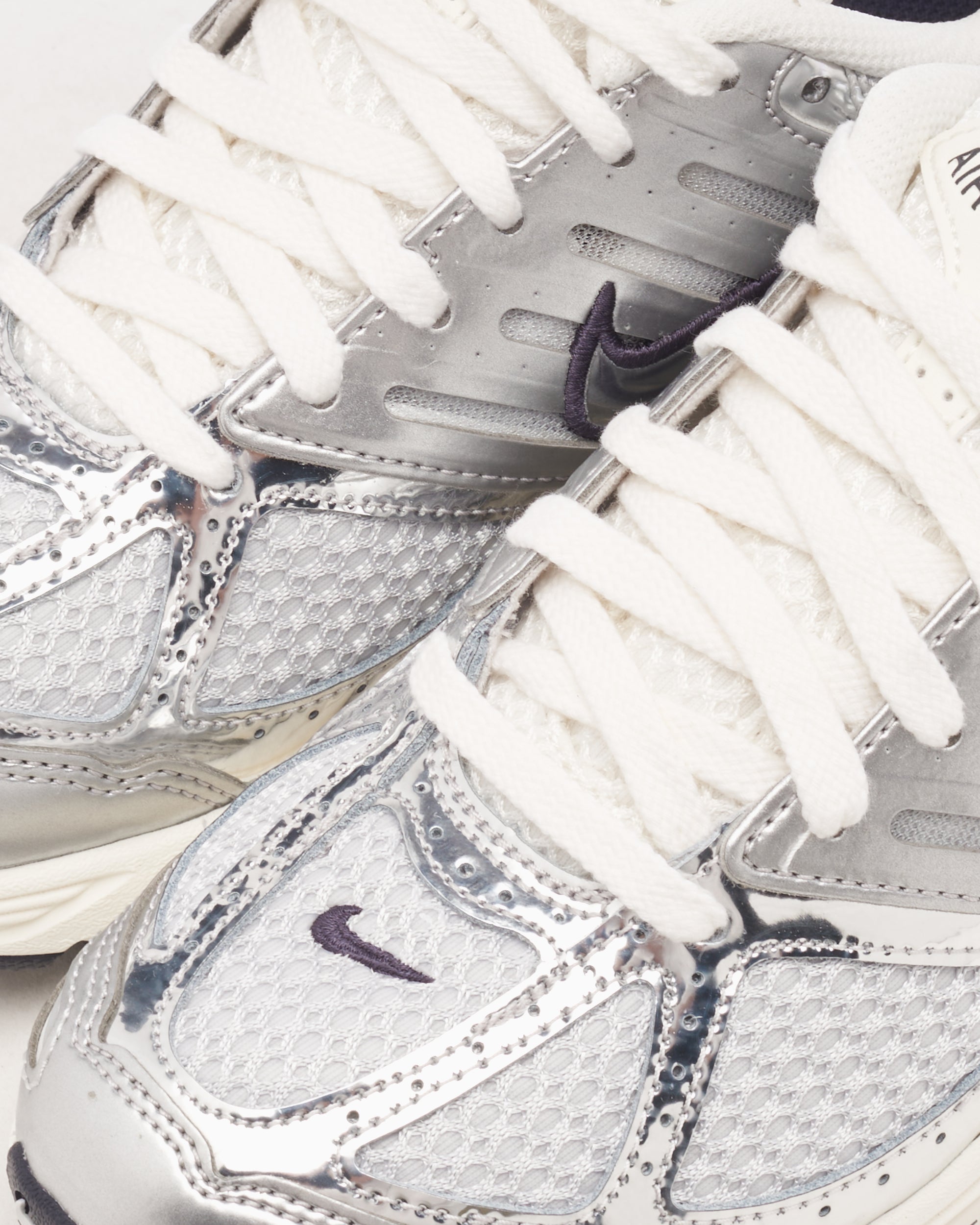 Sneakers Nike Women's Air Pegasus 2005 "Chrome" - HJ7310-025