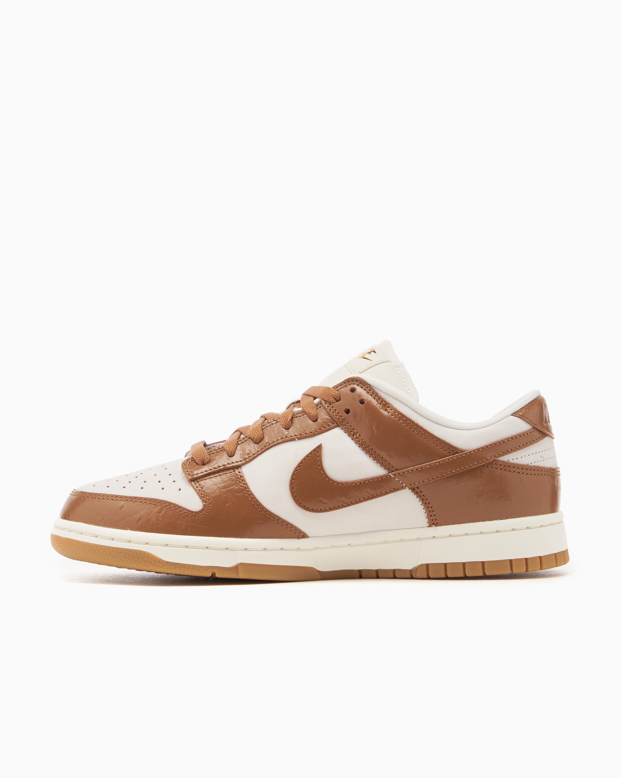 Sneakers Nike Women's Dunk Low LX "Ale Brown" - FJ2260-001