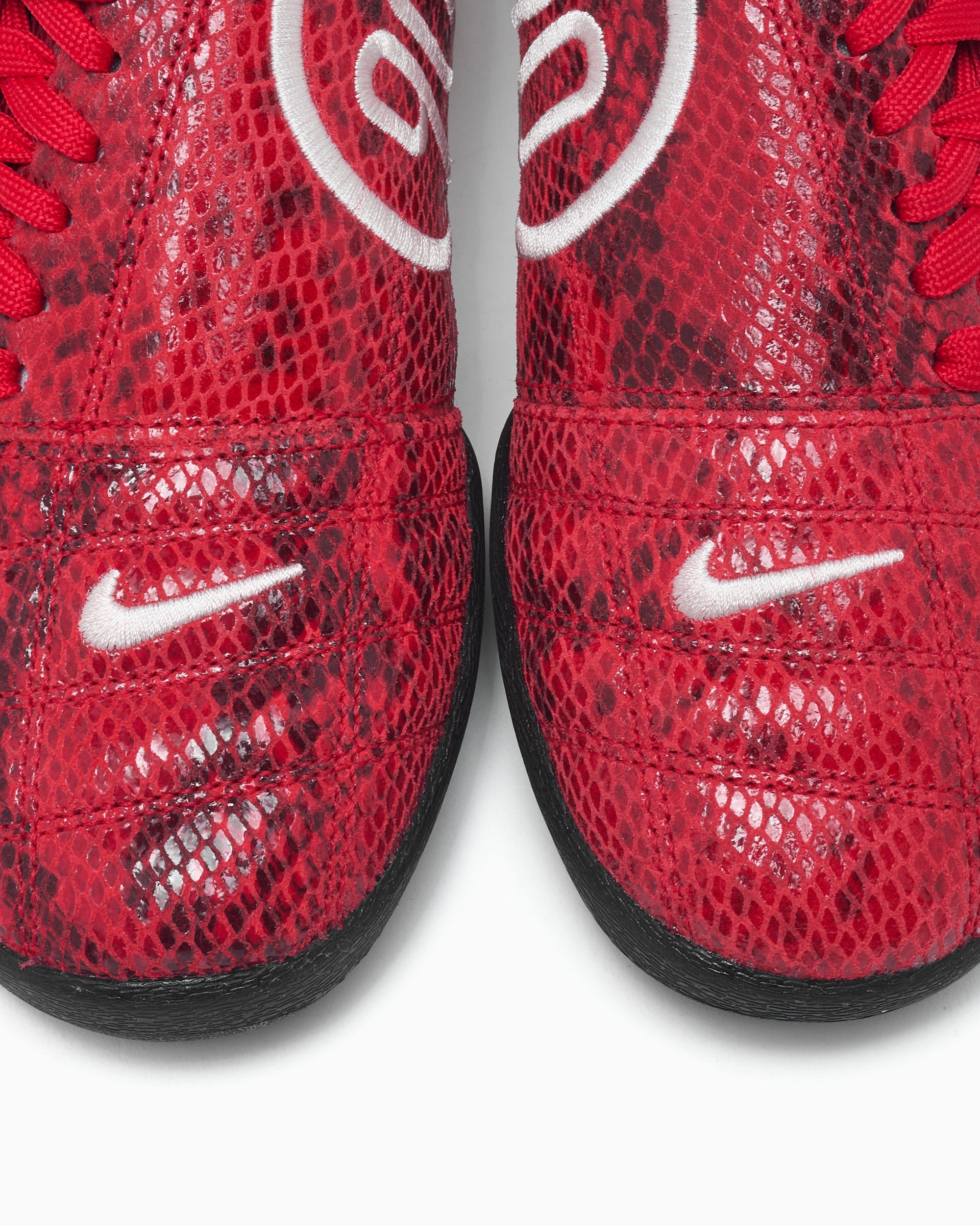 Sneakers Nike Women's Total 90 SE "Fire Red Snakeskin" - IB4204-600