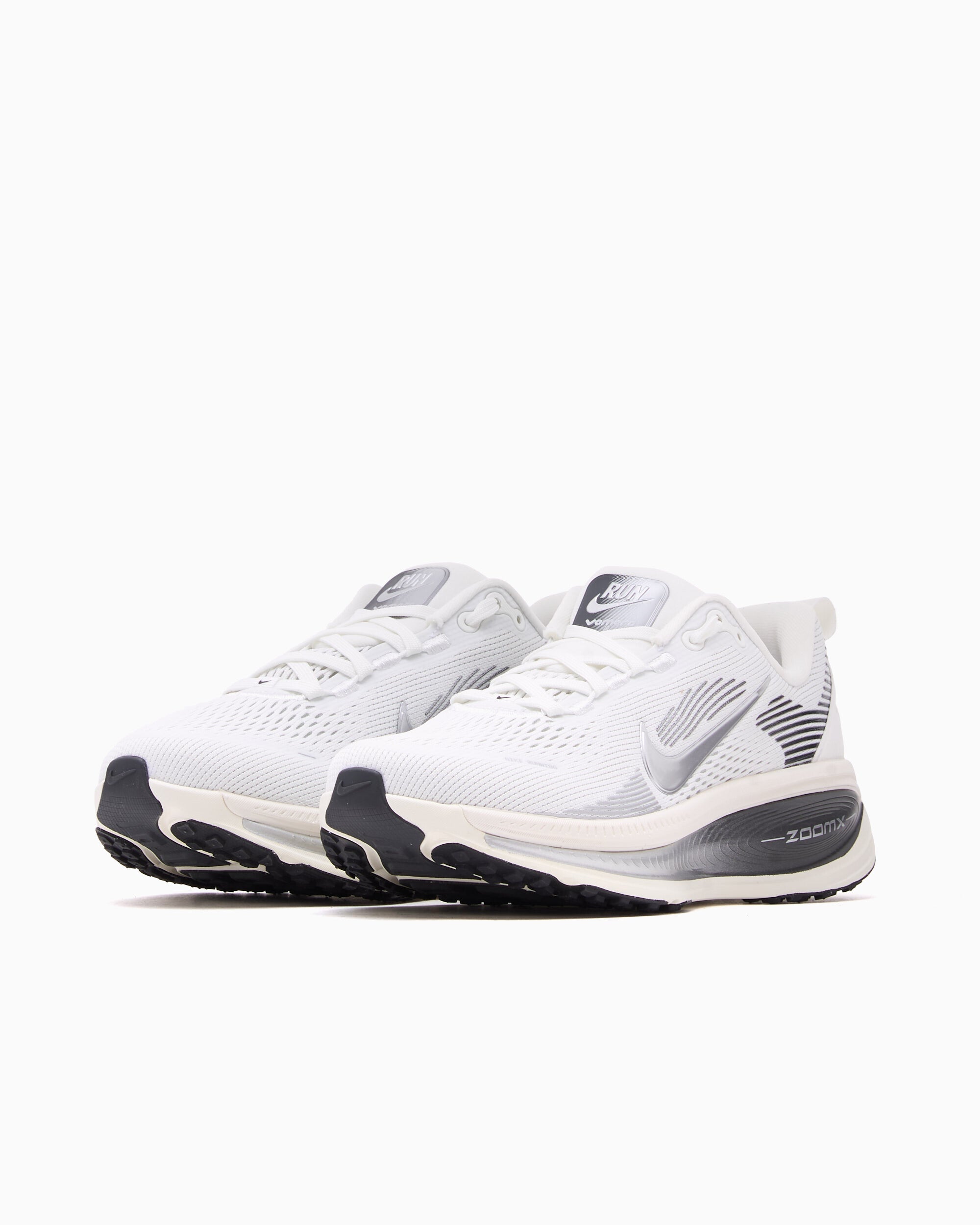 Sneakers Nike Women's Vomero 18 ESS - IO9915-101
