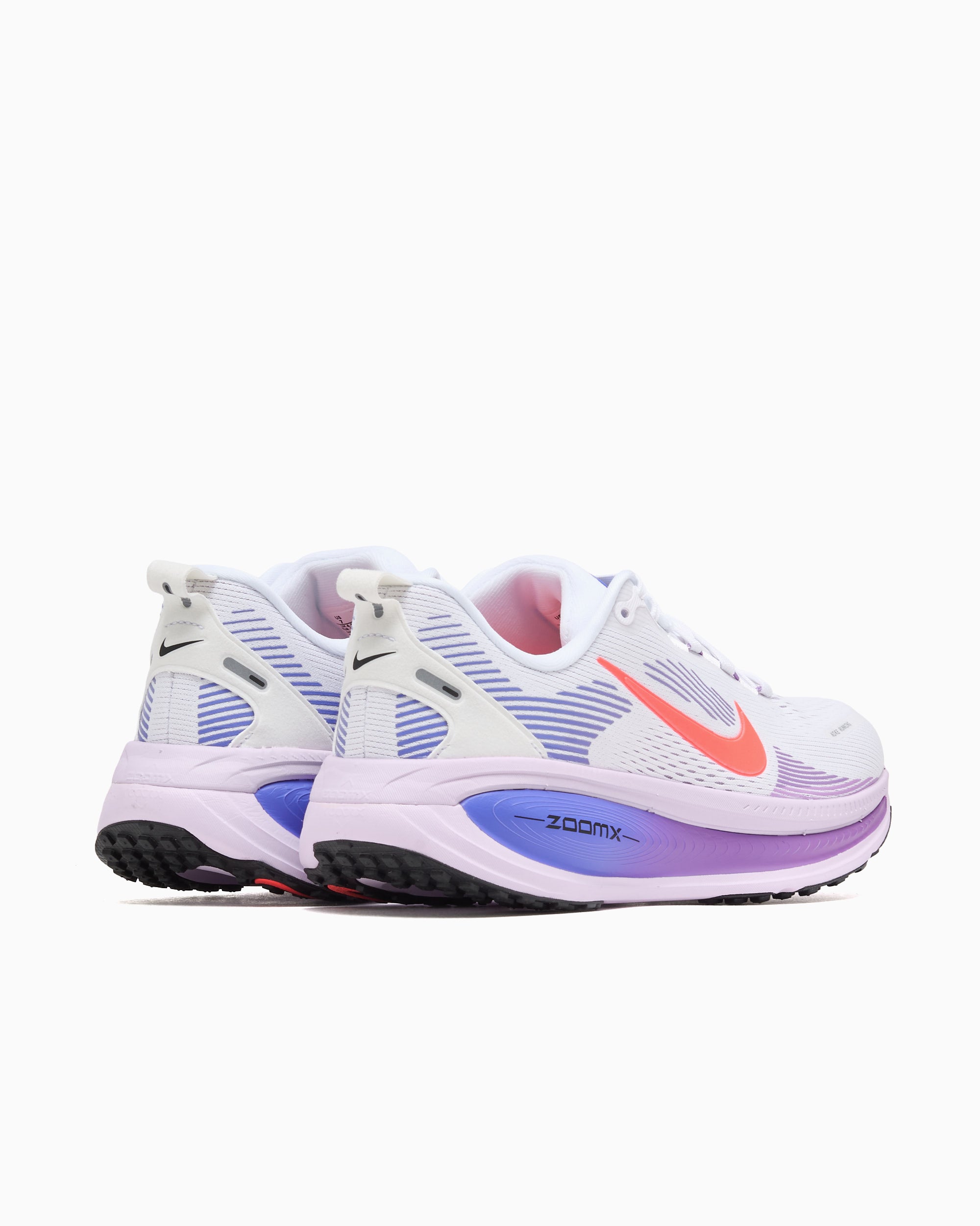 Sneakers Nike Women's Vomero 18 - HM6804-112
