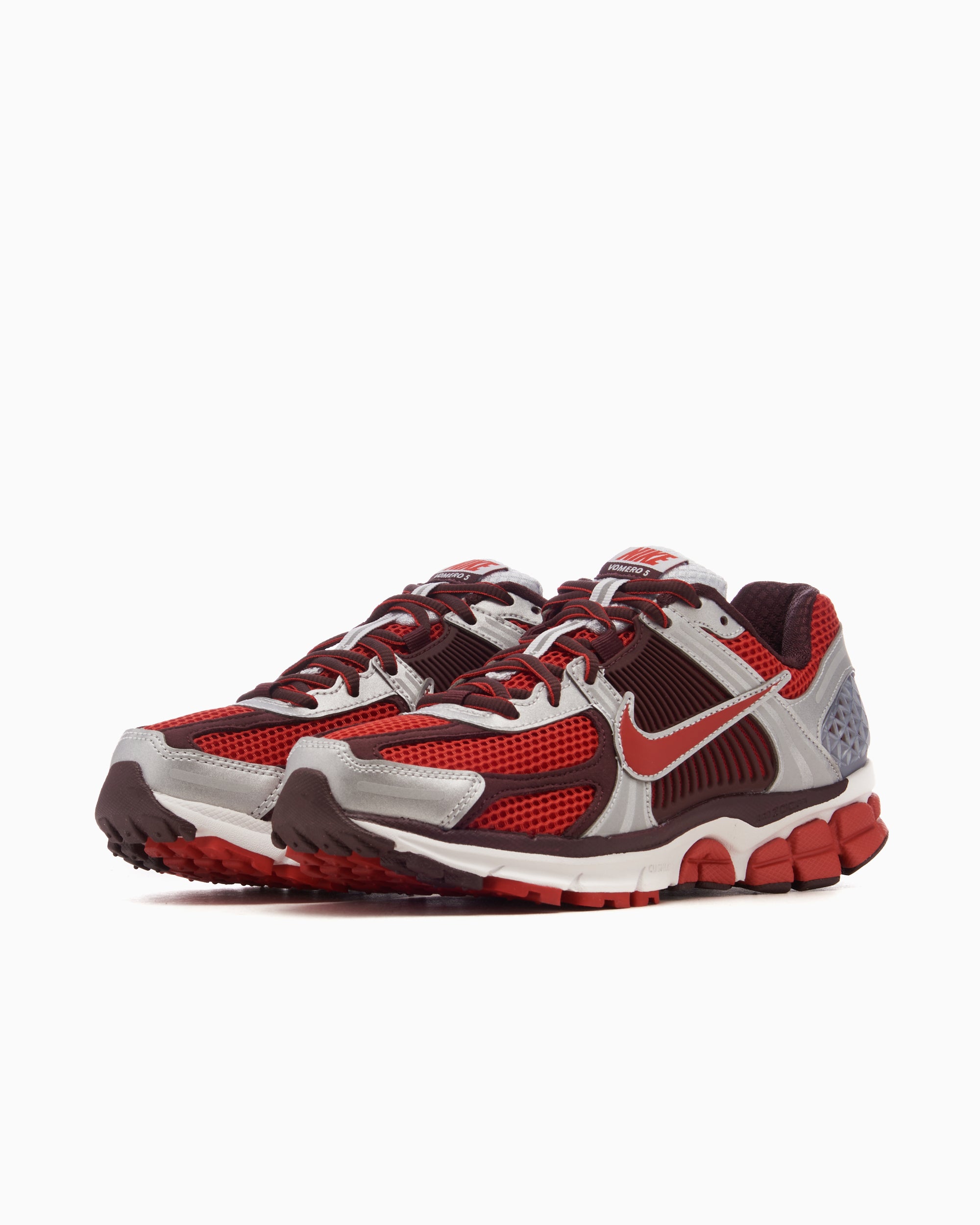 Sneakers Nike Women's Vomero 5 "Mystic Red" - FN7778-600