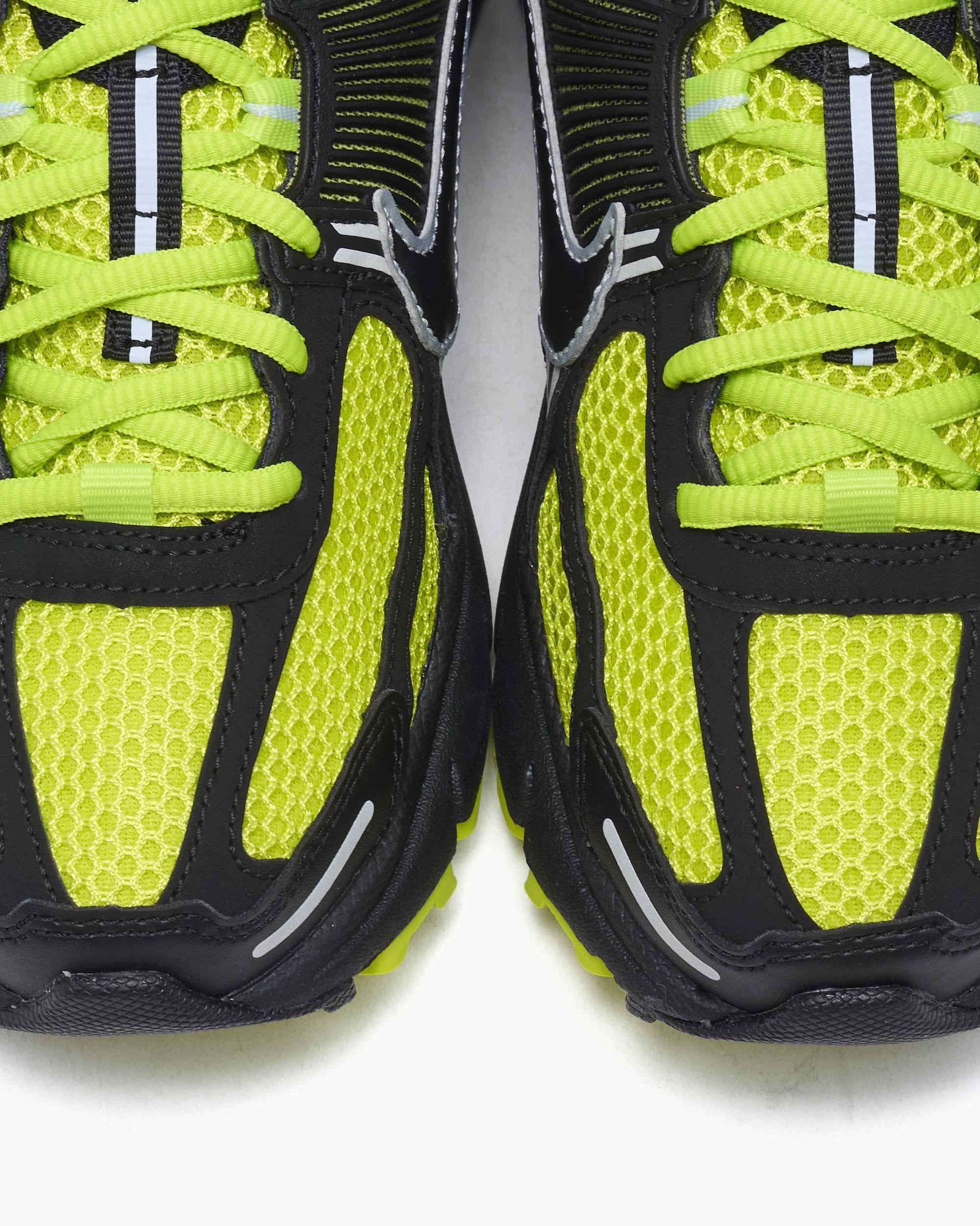 Sneakers Nike Women's Zoom Vomero 5 - FJ2028-003