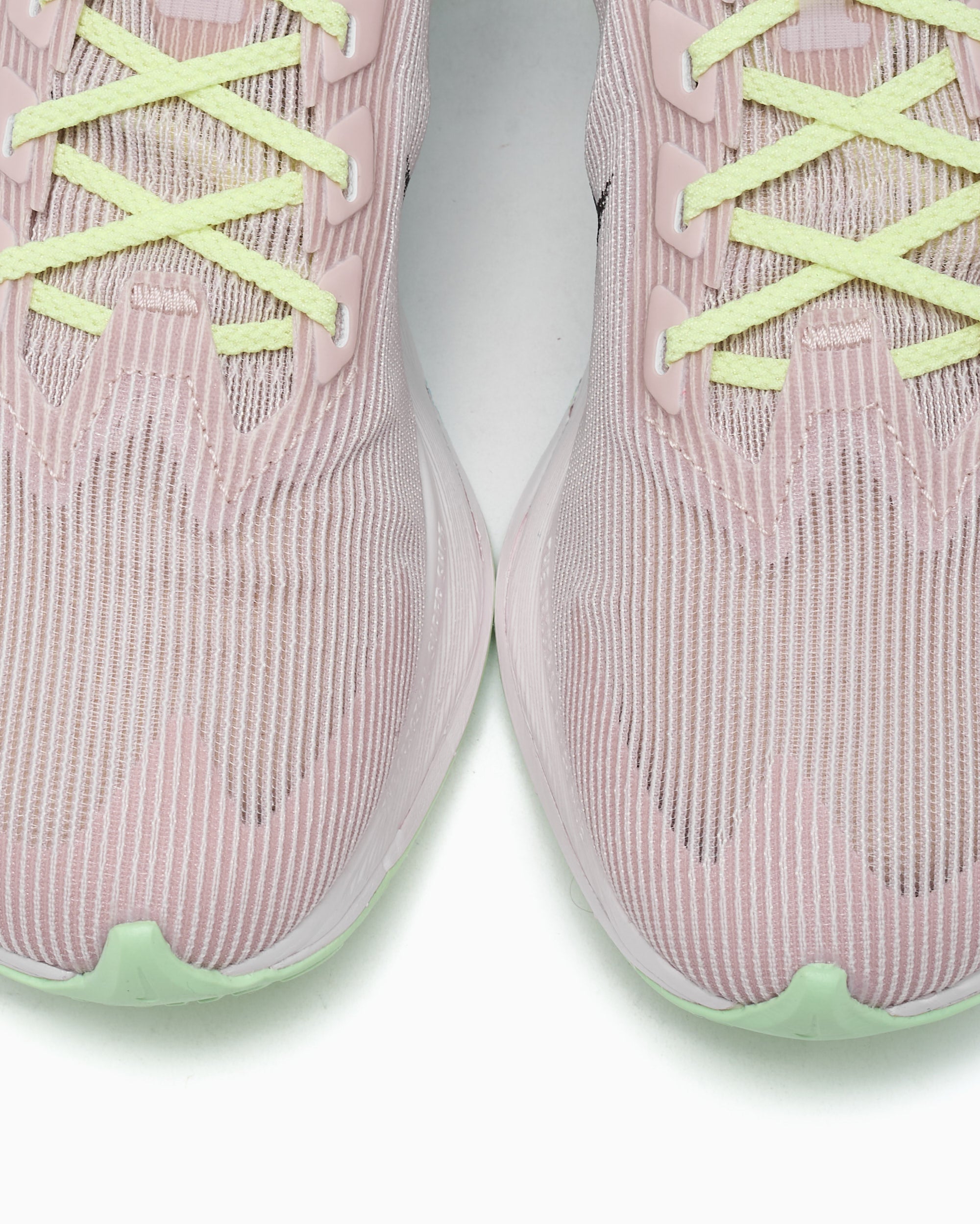 Sneakers Nike Women's ZoomX Vaporfly 4 - IH6277-602