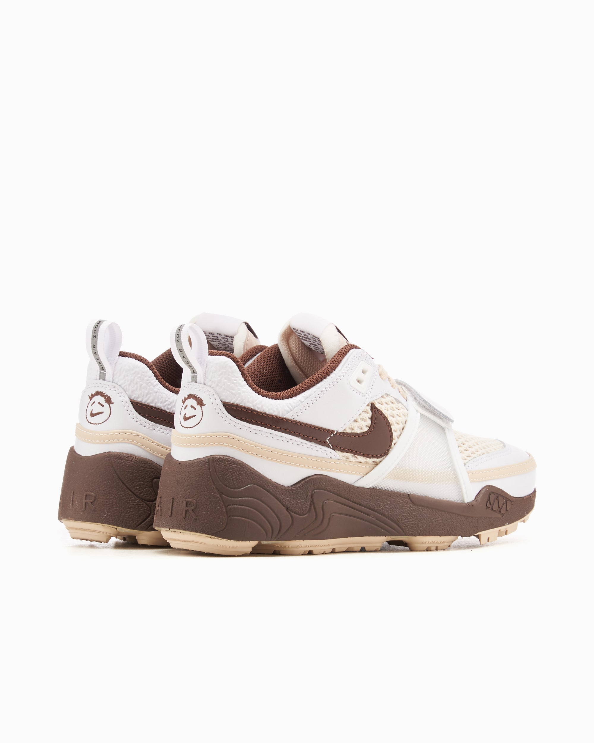Sneakers Nike x Travis Scott Zoom Field Jaxx "Light Chocolate" - HQ3073-100