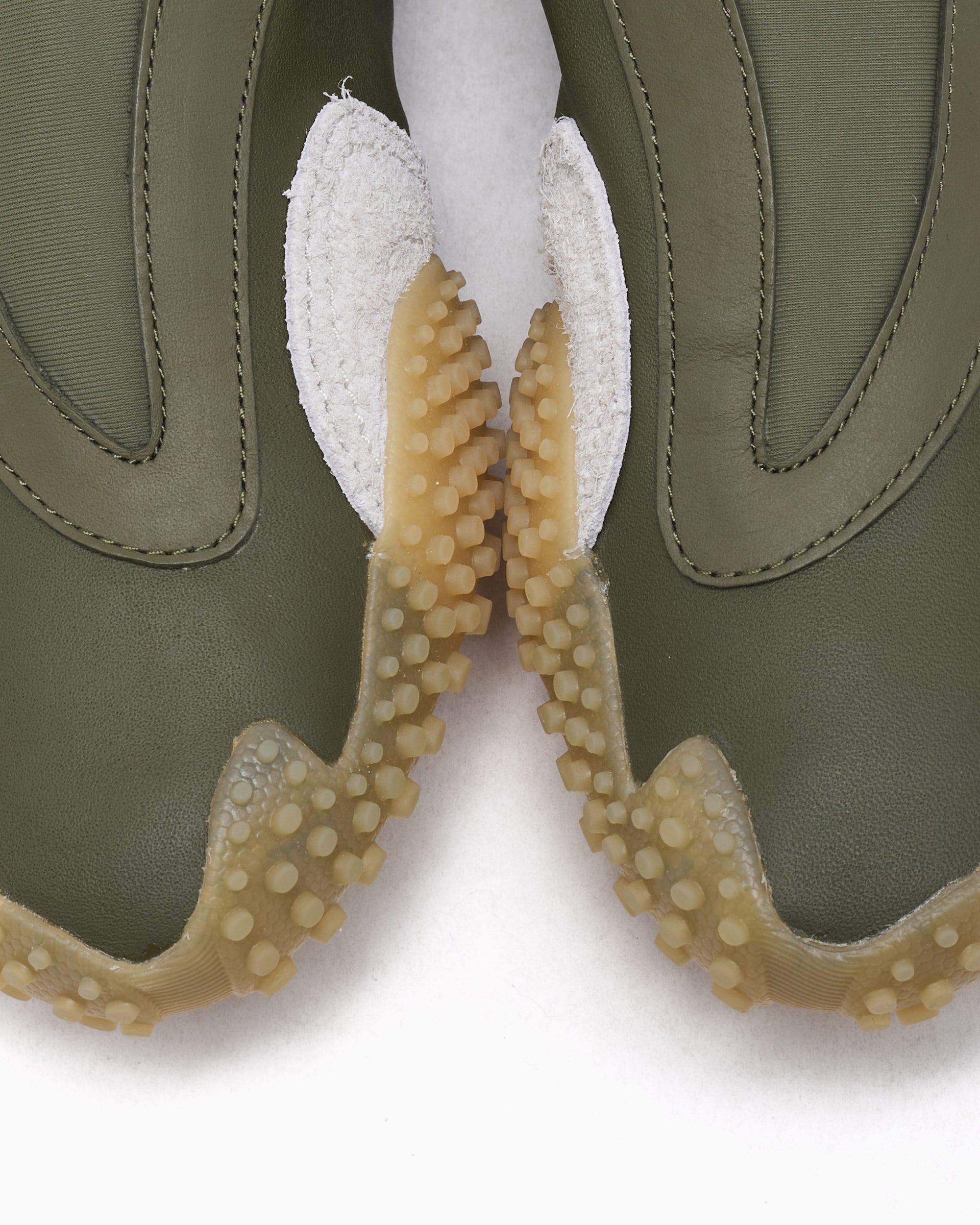 Sneakers Puma Women's Mostro Move - 405131-03