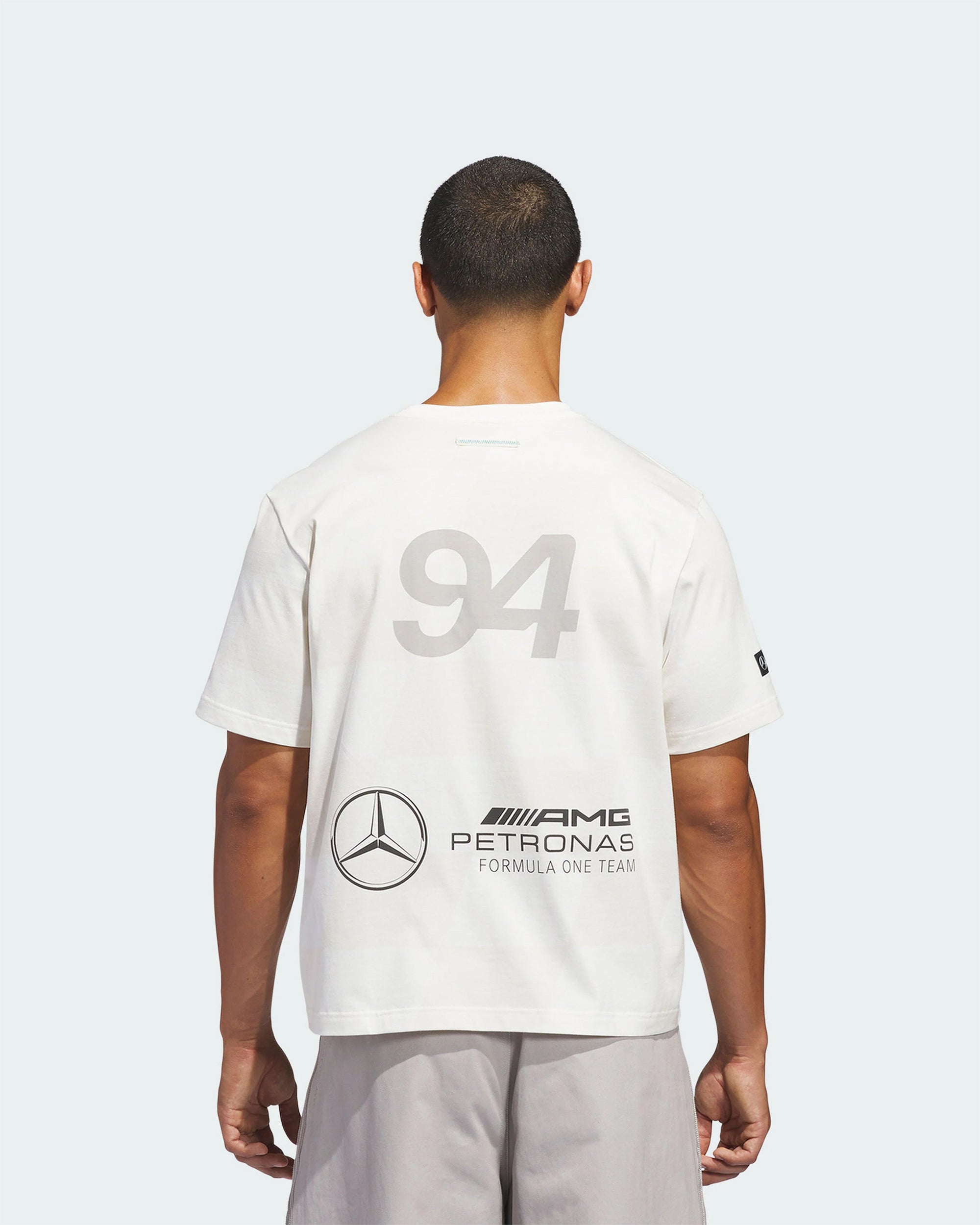 T-Shirts adidas Originals x Bad Bunny x Mercedes AMG Petronas Racing Logo Relaxed Men's T-Shirt - KD7593