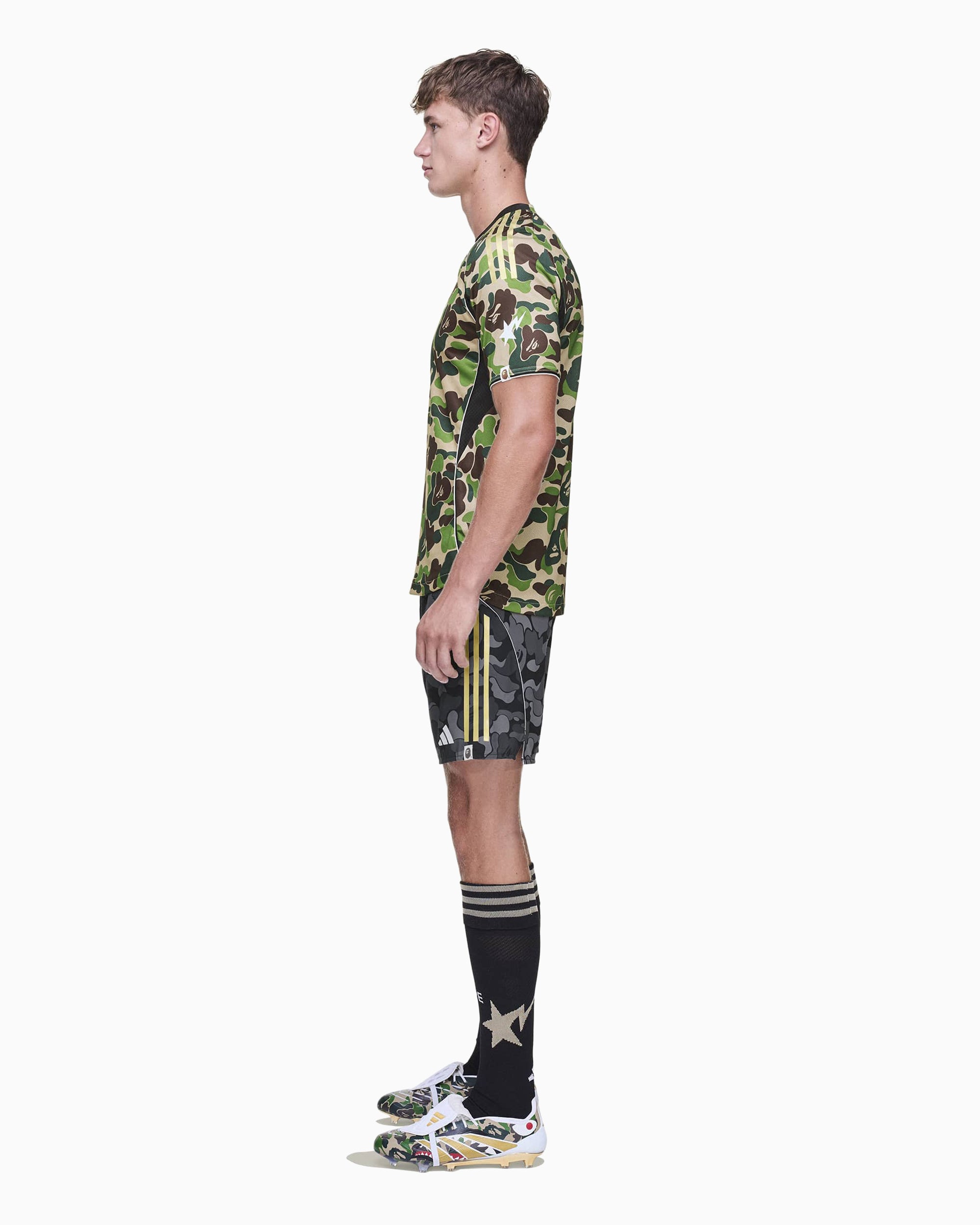 T-Shirts adidas Originals x BAPE Football Graphic Slim Men's Jersey T-Shirt - KB2202