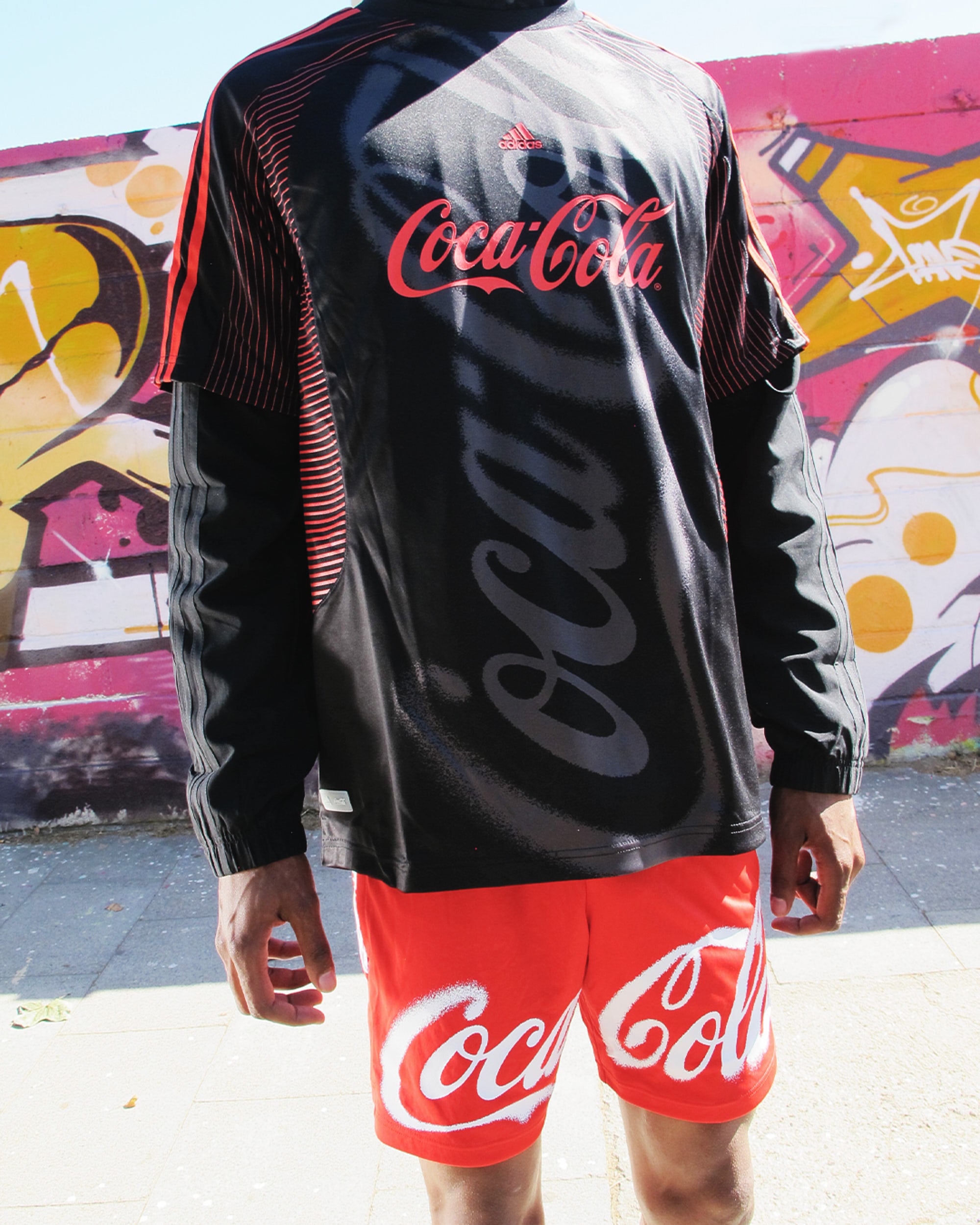 T-Shirts adidas Originals x Coca-Cola Teamgeist Logo Men's T-Shirt - KY2104