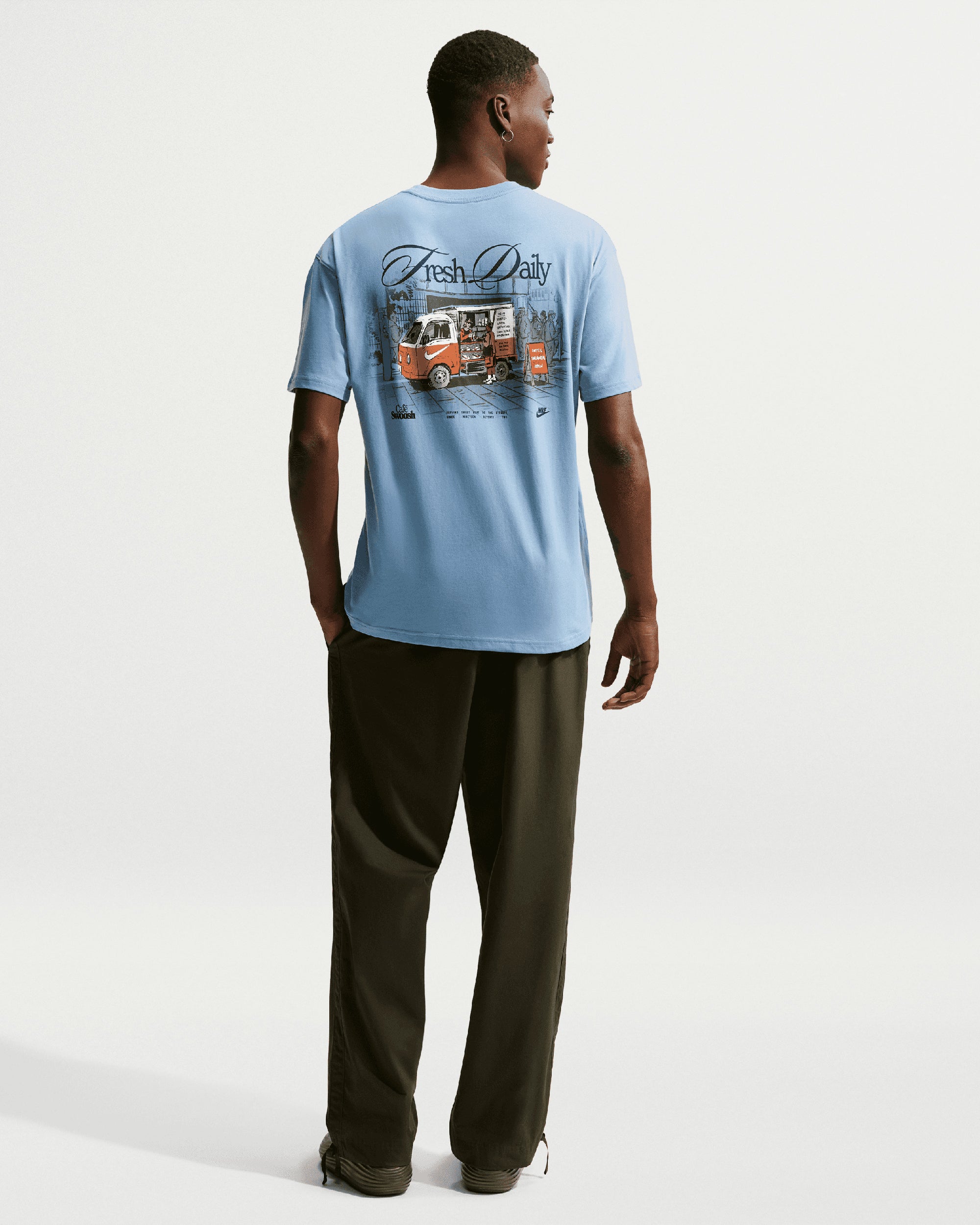 T-Shirts Nike Sportswear Graphic Relaxed Men's T-Shirt - IH1157-486