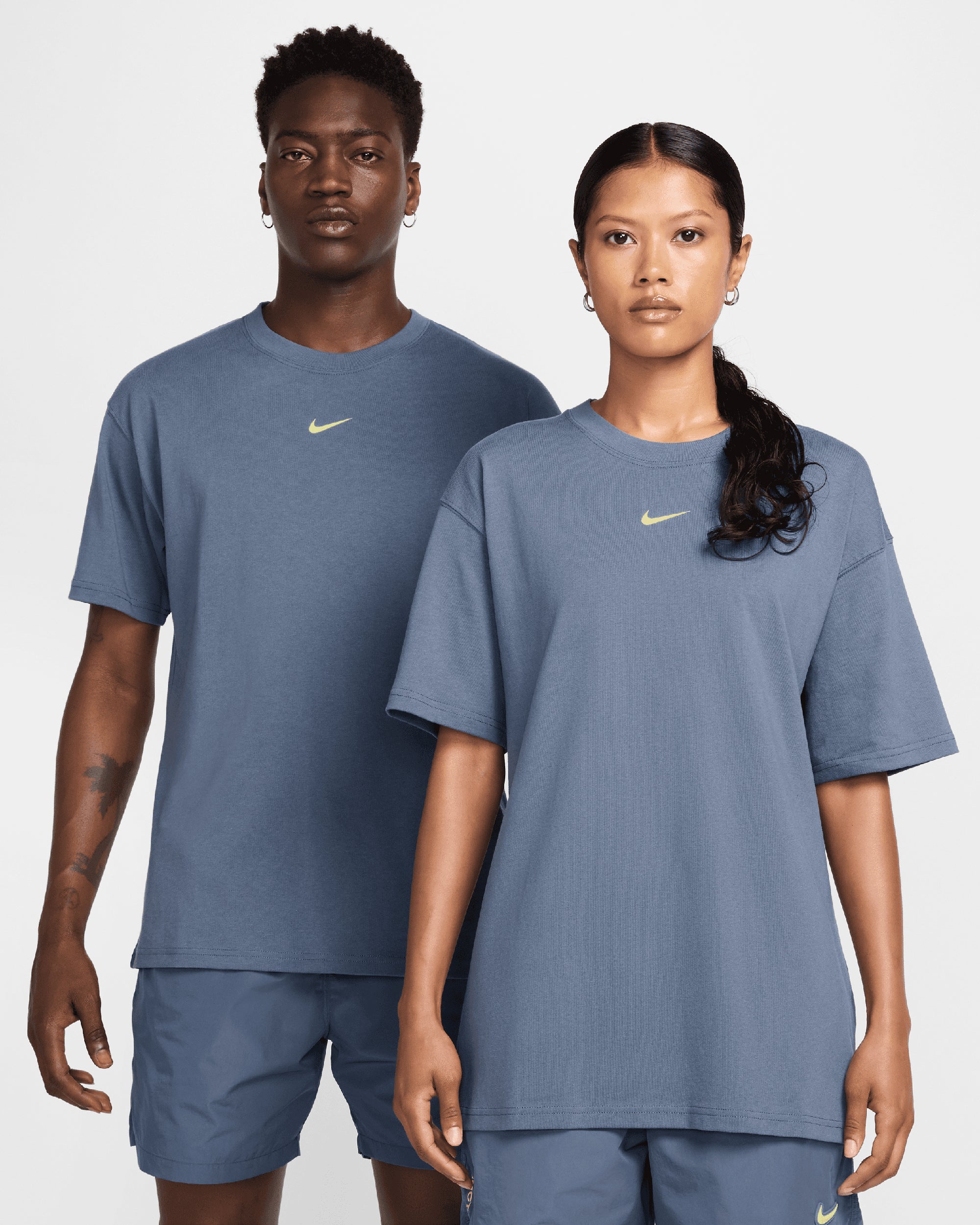 T-Shirts Nike x Drake NOCTA NRG CS Logo Relaxed Men's T-Shirt - HM5774-491