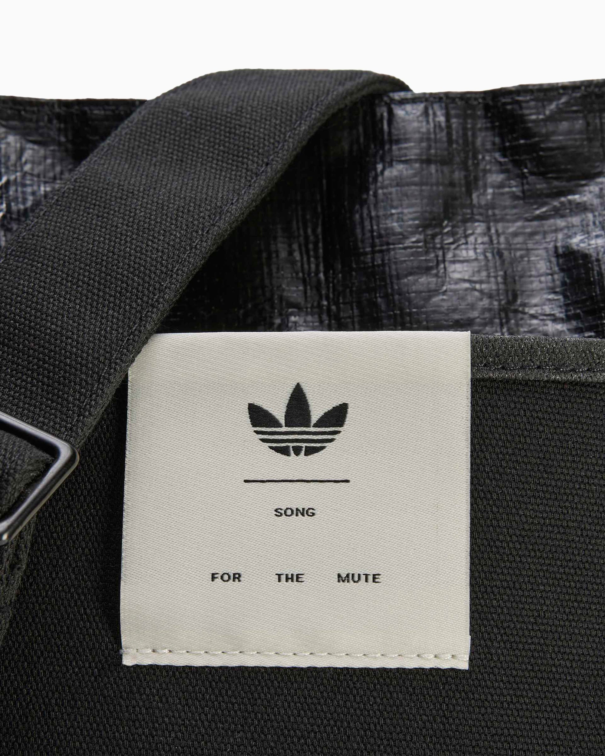 Handbags adidas Originals x Song For The Mute 006 Unisex Shoulder Bag - KC2774