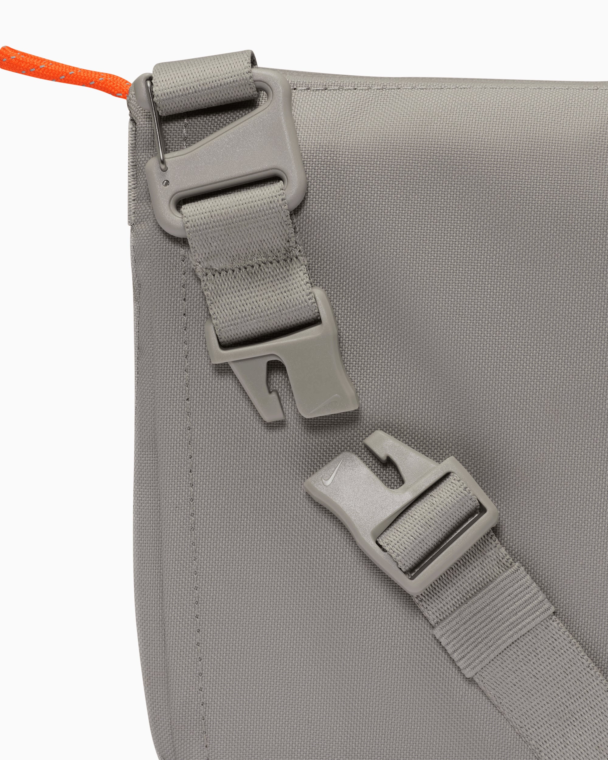 Handbags Nike ACG Daymax 3L Unisex Shoulder Bag - HJ8180-009