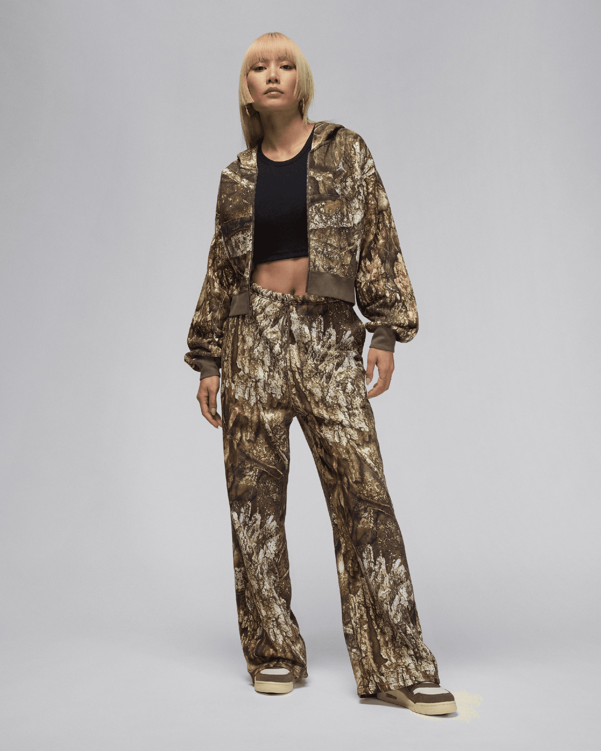 Jackets Coats Jordan Brooklyn Realtree Fleece Camo Print Leaves Crop Women's Light Jacket - HV0469-133