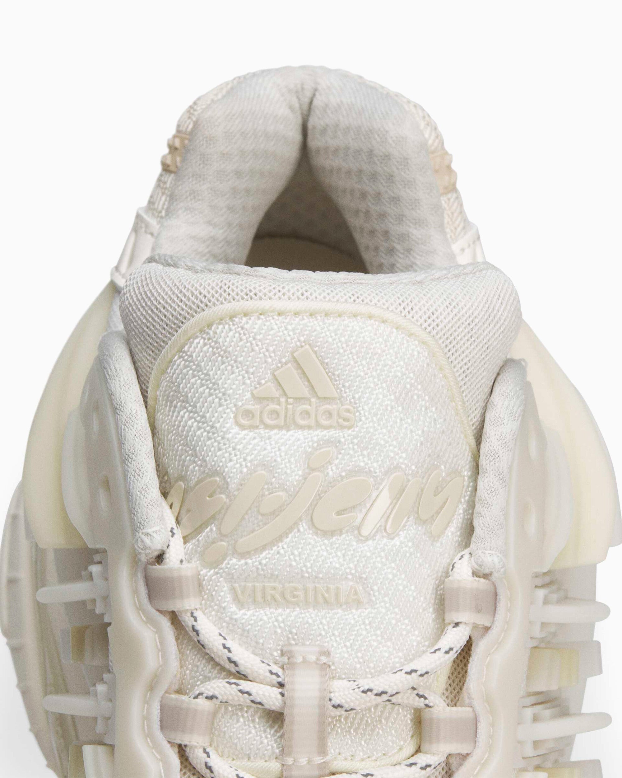 Sneakers adidas Originals x Pharrell Williams Virginia Adistar Jellyfish "Triple White" - KH6730