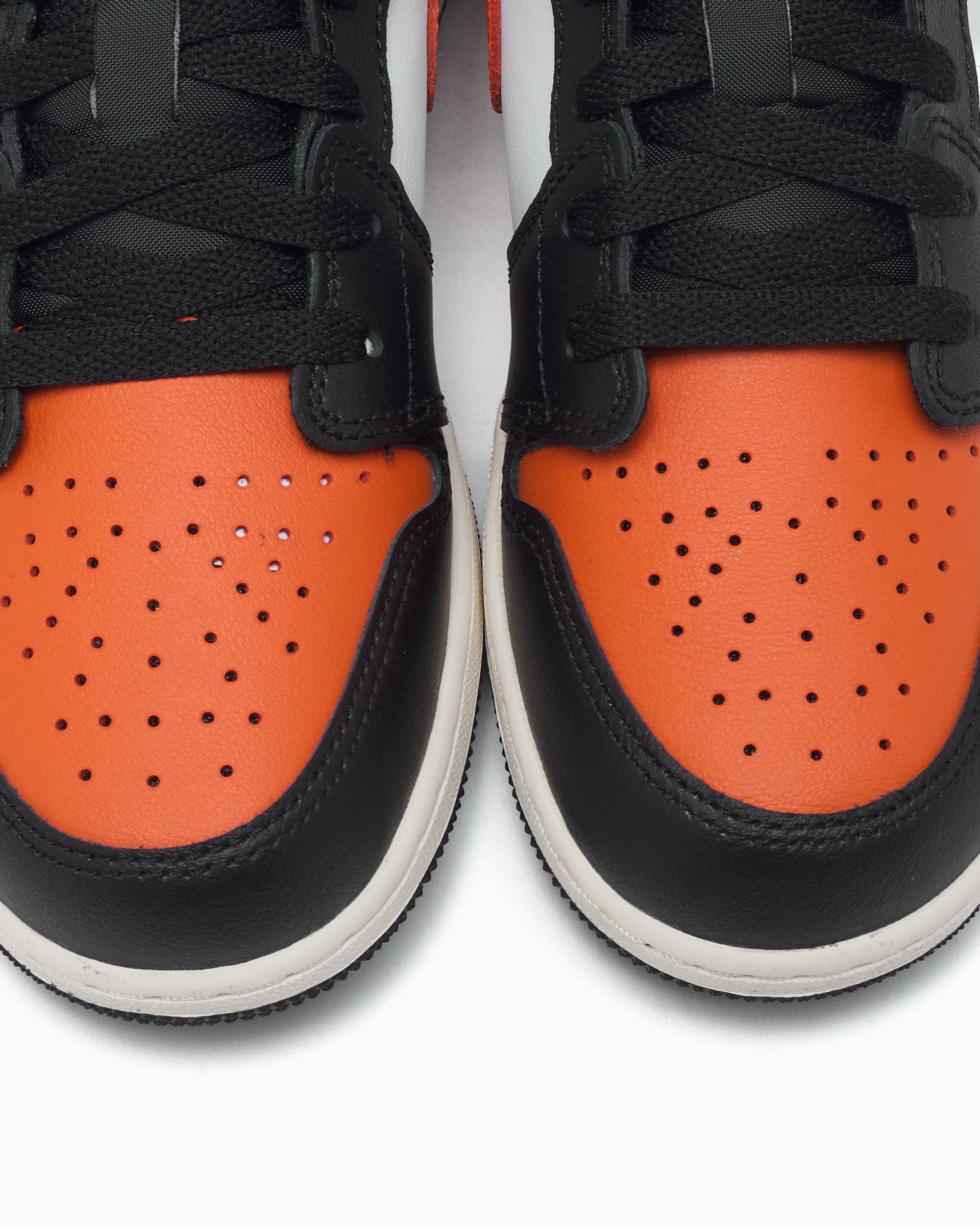 Sneakers Air Jordan 1 Low (GS) - 553560-081