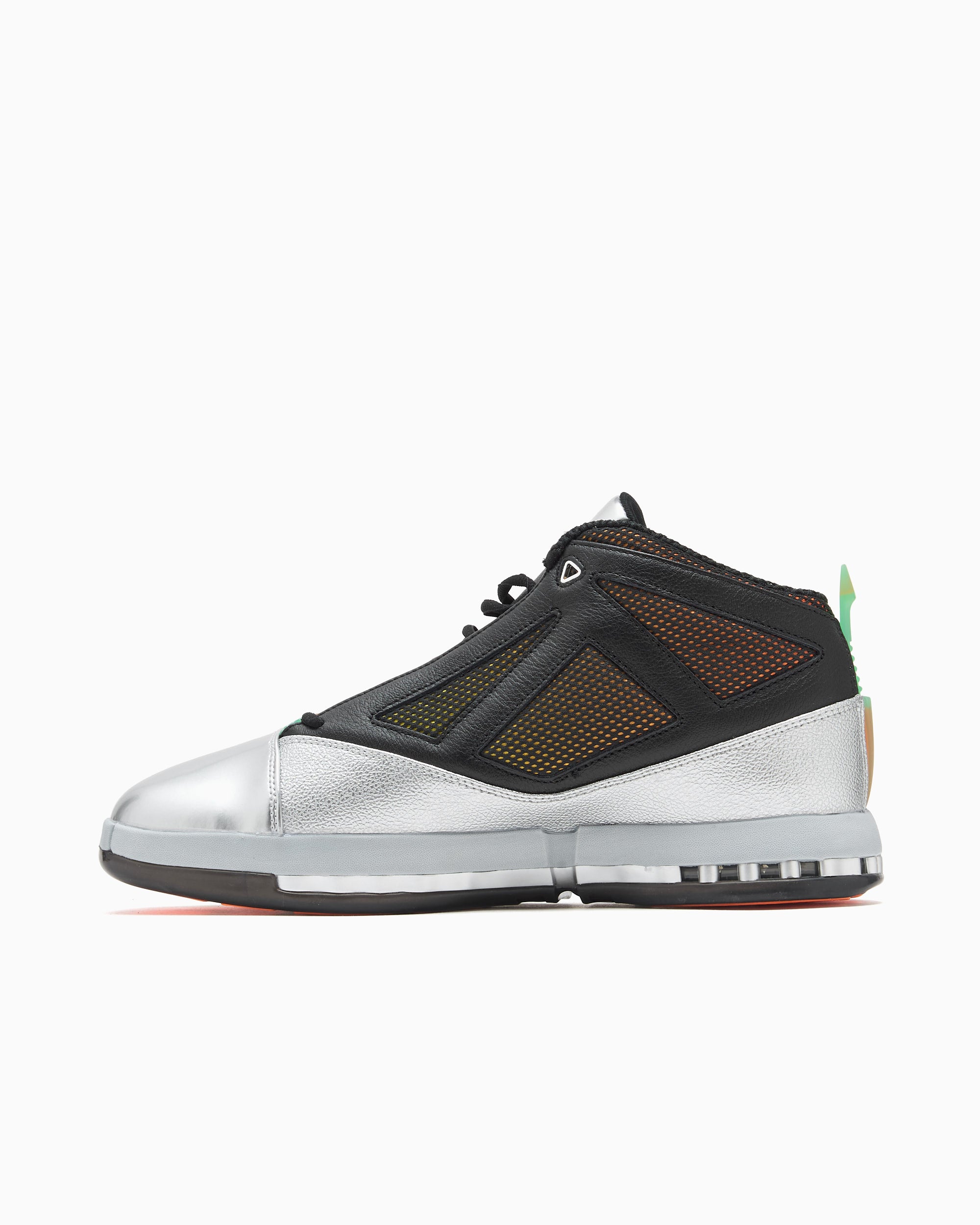 Sneakers Air Jordan 16 x Free The Youth OG - IV7638-001