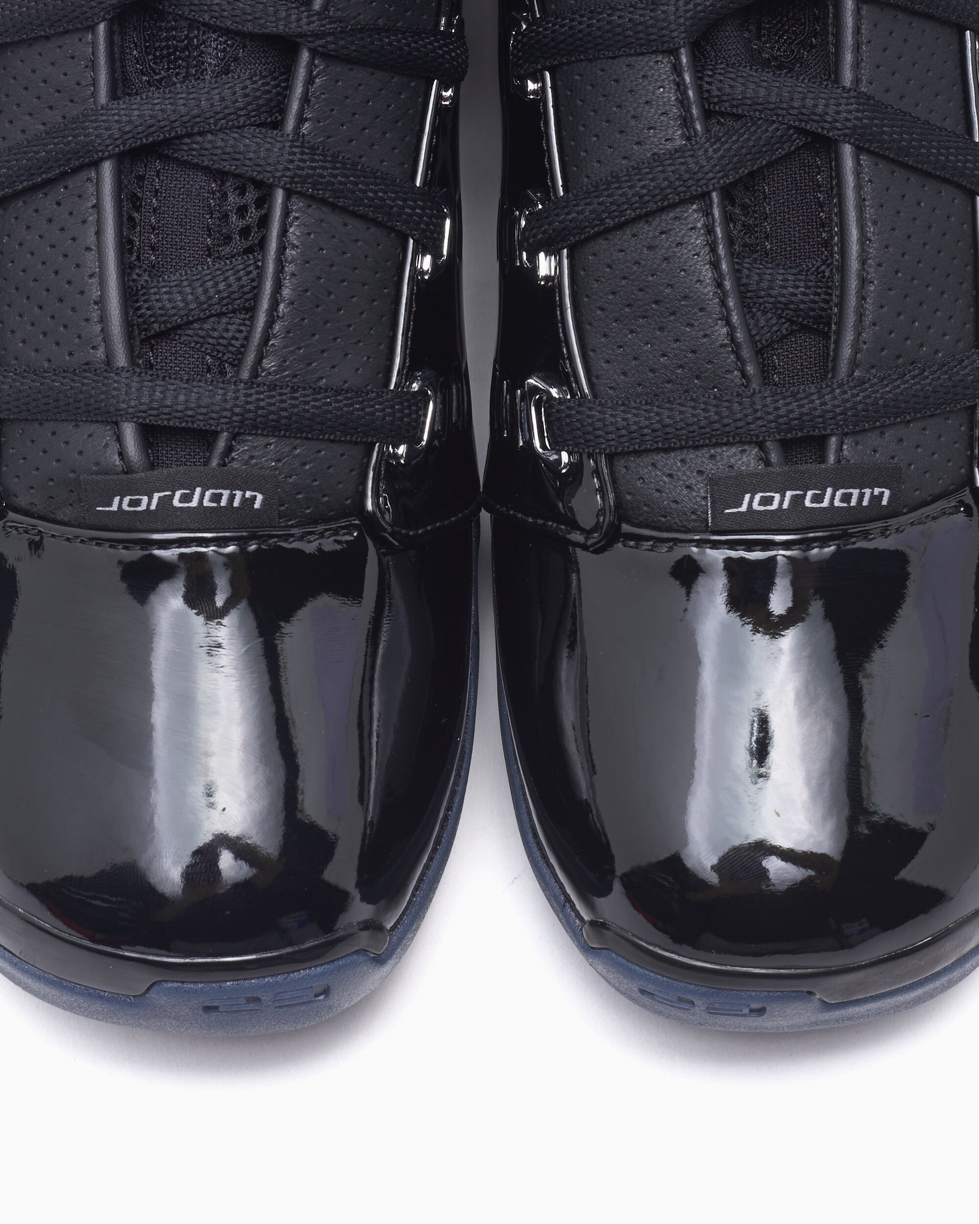 Sneakers Air Jordan 17 Low SP "Black Patent" - IV7640-001