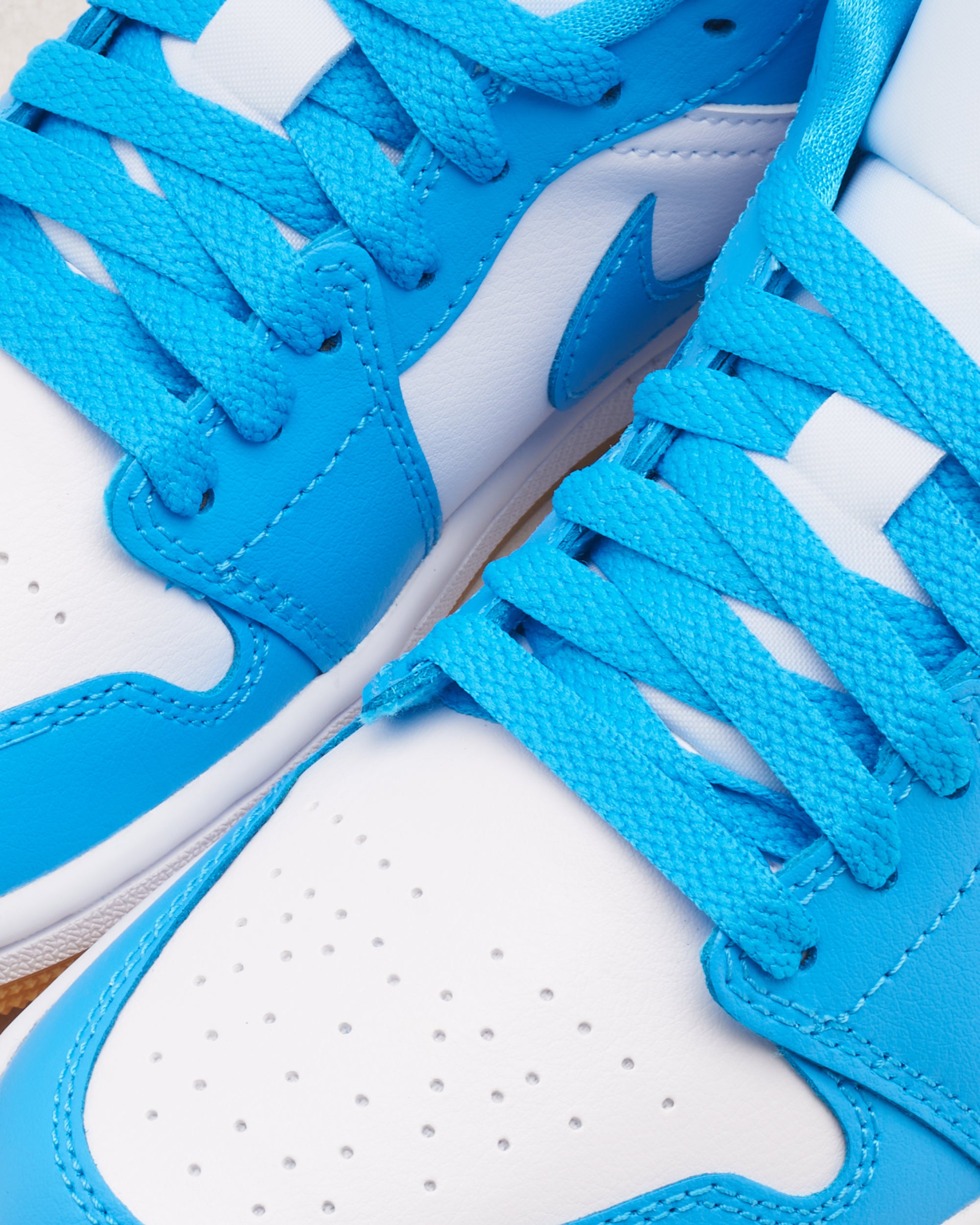 Sneakers Air Jordan Women's 1 Low - DC0774-104