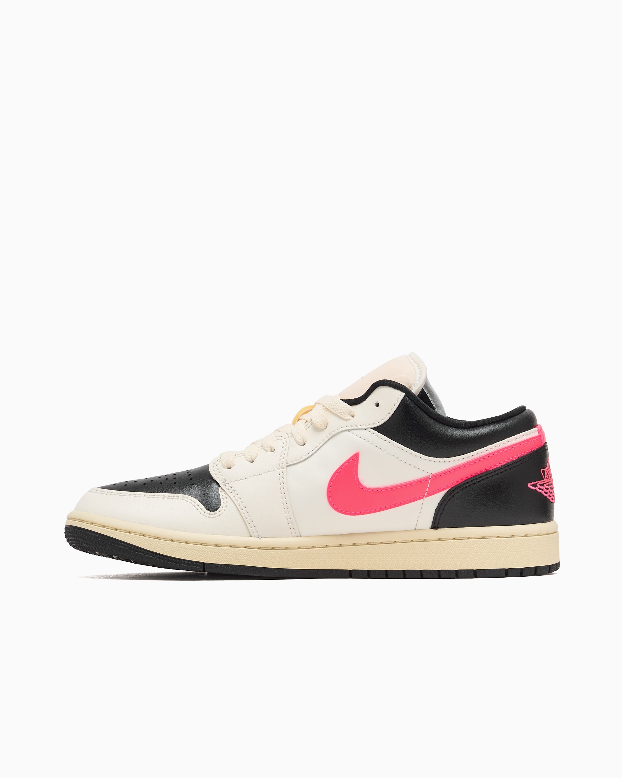 Sneakers Air Jordan Women's 1 Low - DC0774-107