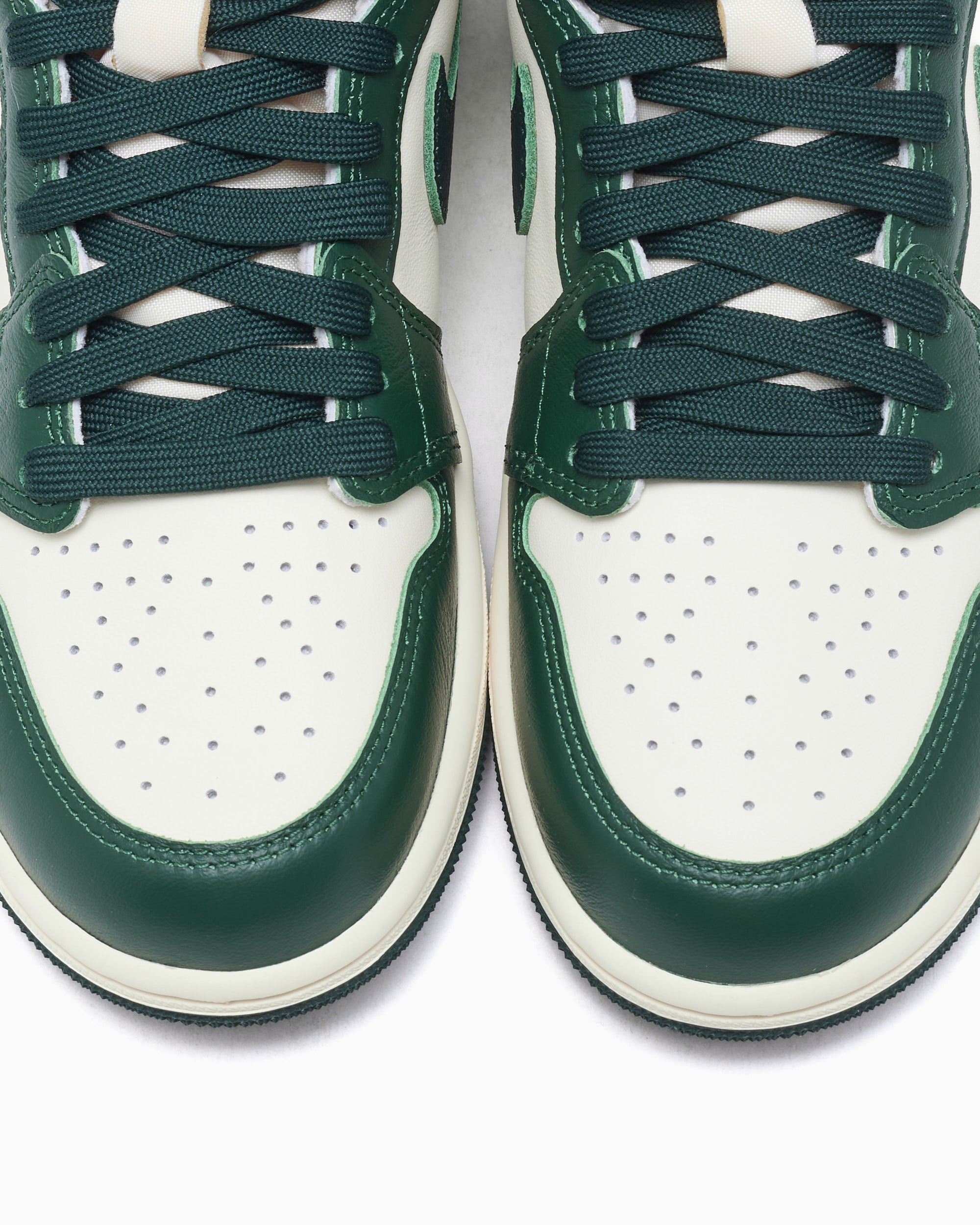 Sneakers Air Jordan Women's 1 Retro High OG "Pro Green" - FD2596-101